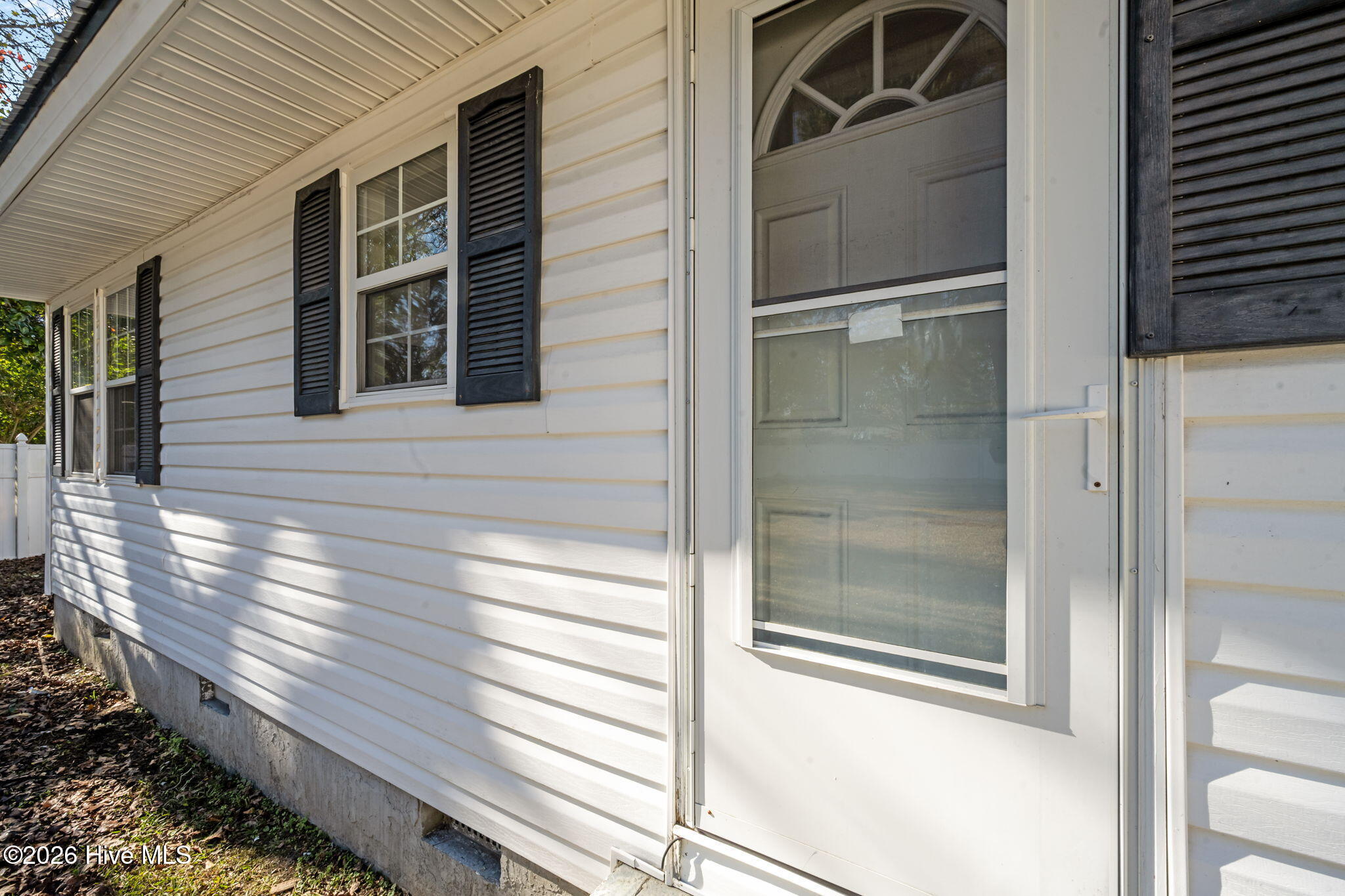 100547538 | Photo 35