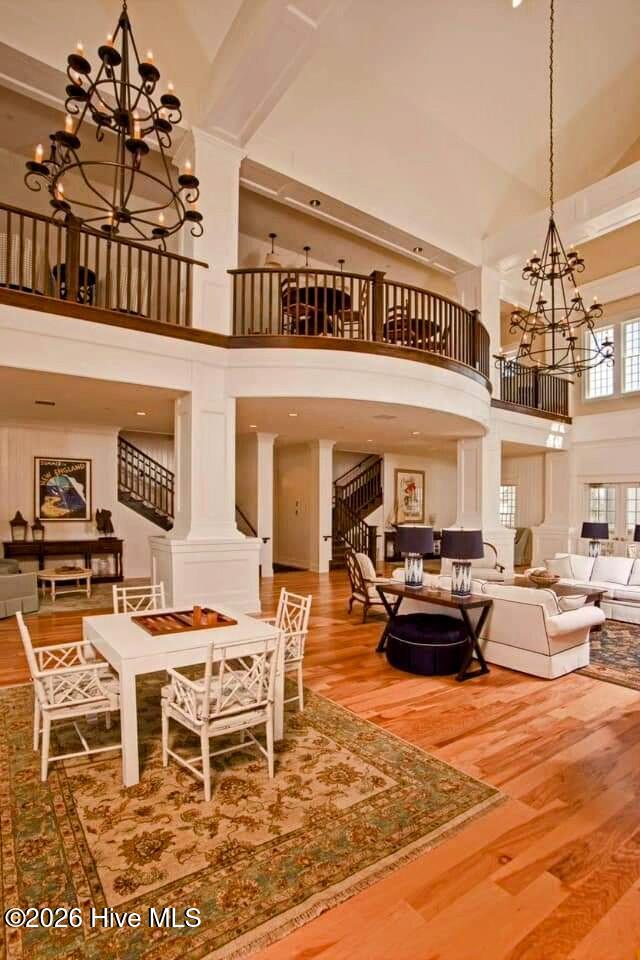 100555178 | Photo 30