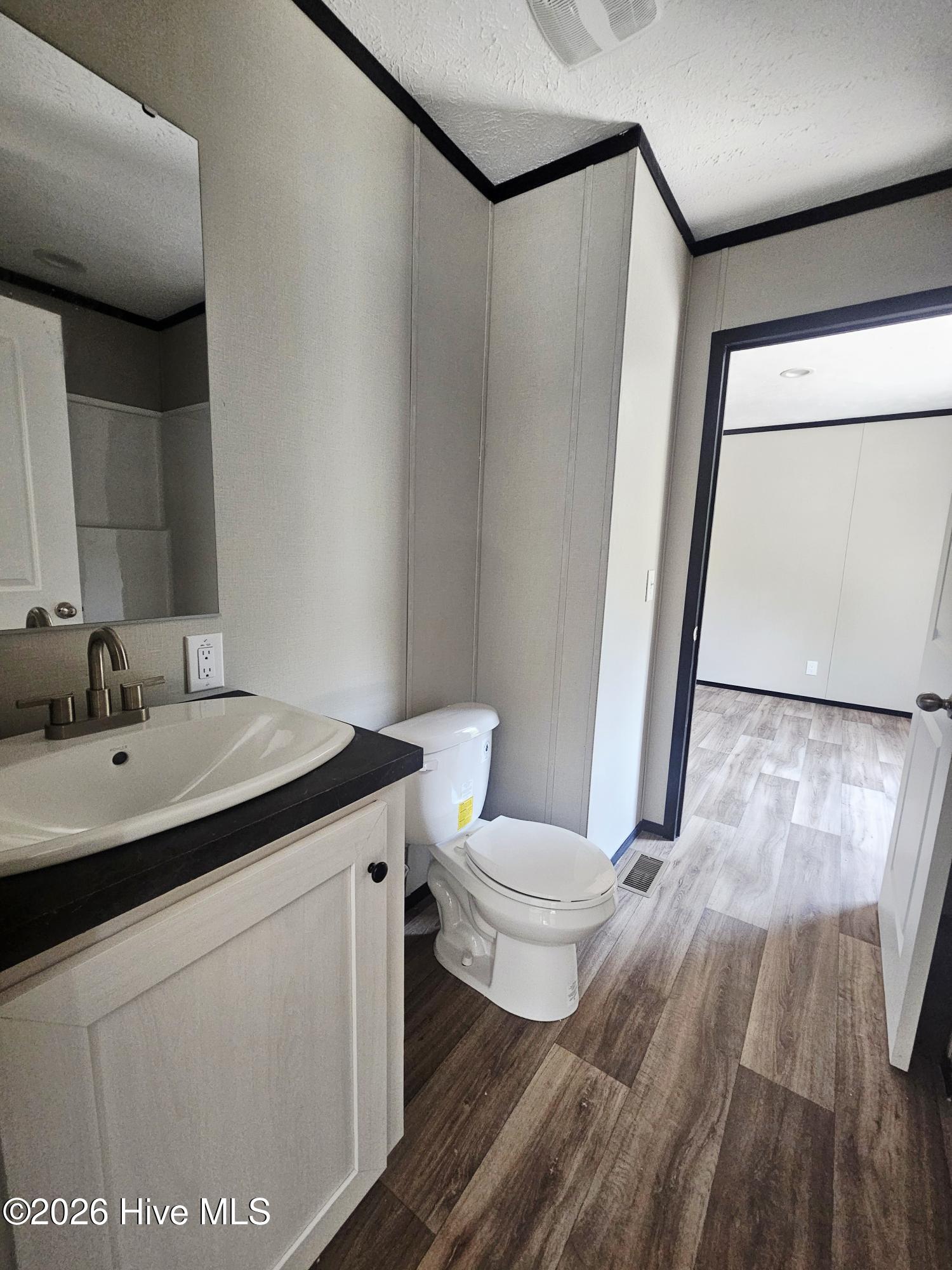 100565039 | Photo 18