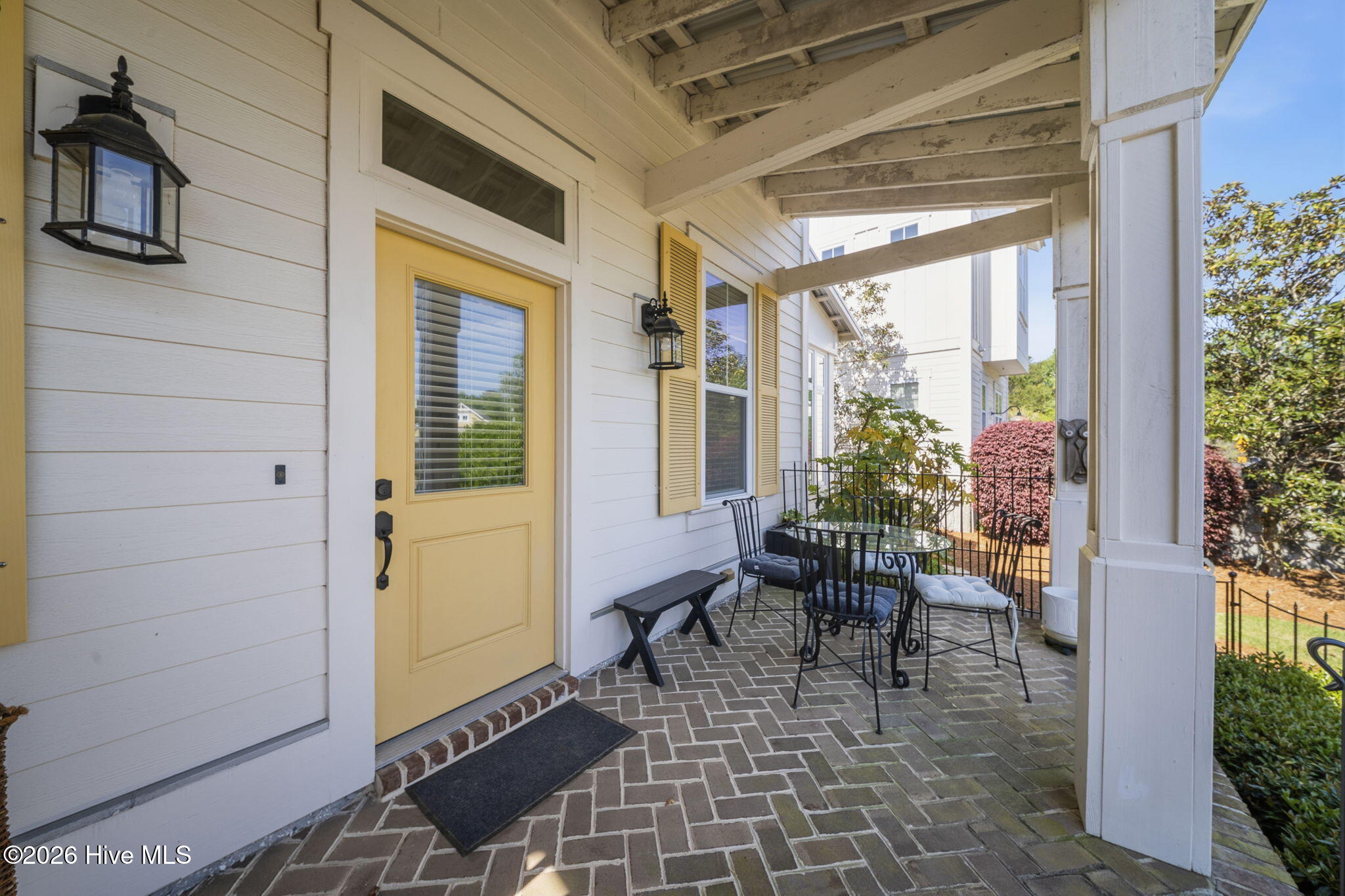 100568047 | Photo 10