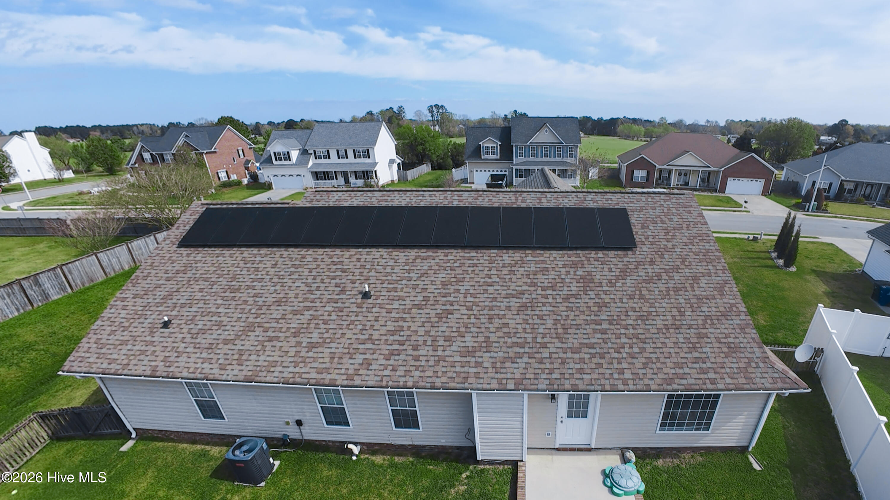 100562387 | Photo 45