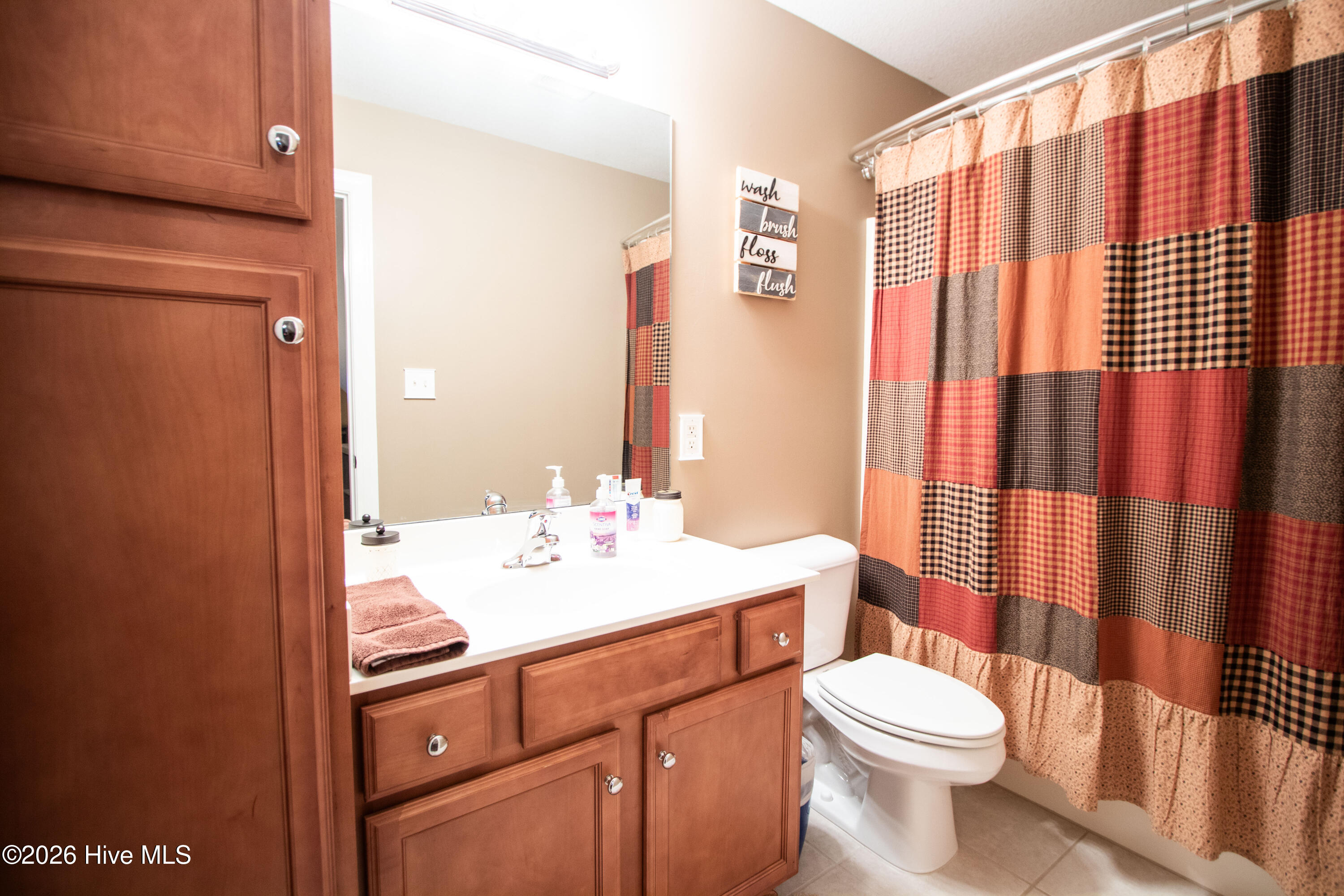 100569230 | Photo 21