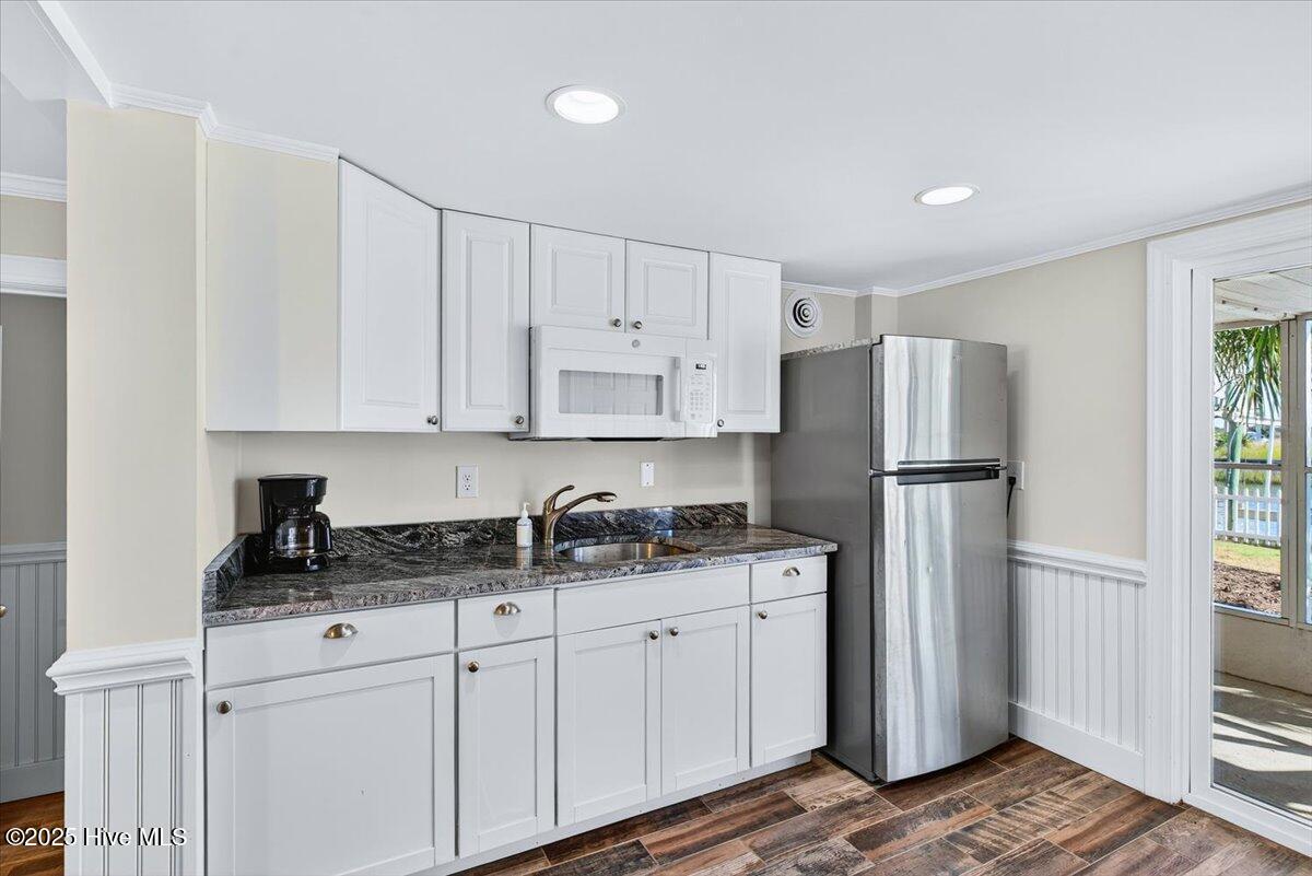 100538362 | Photo 32