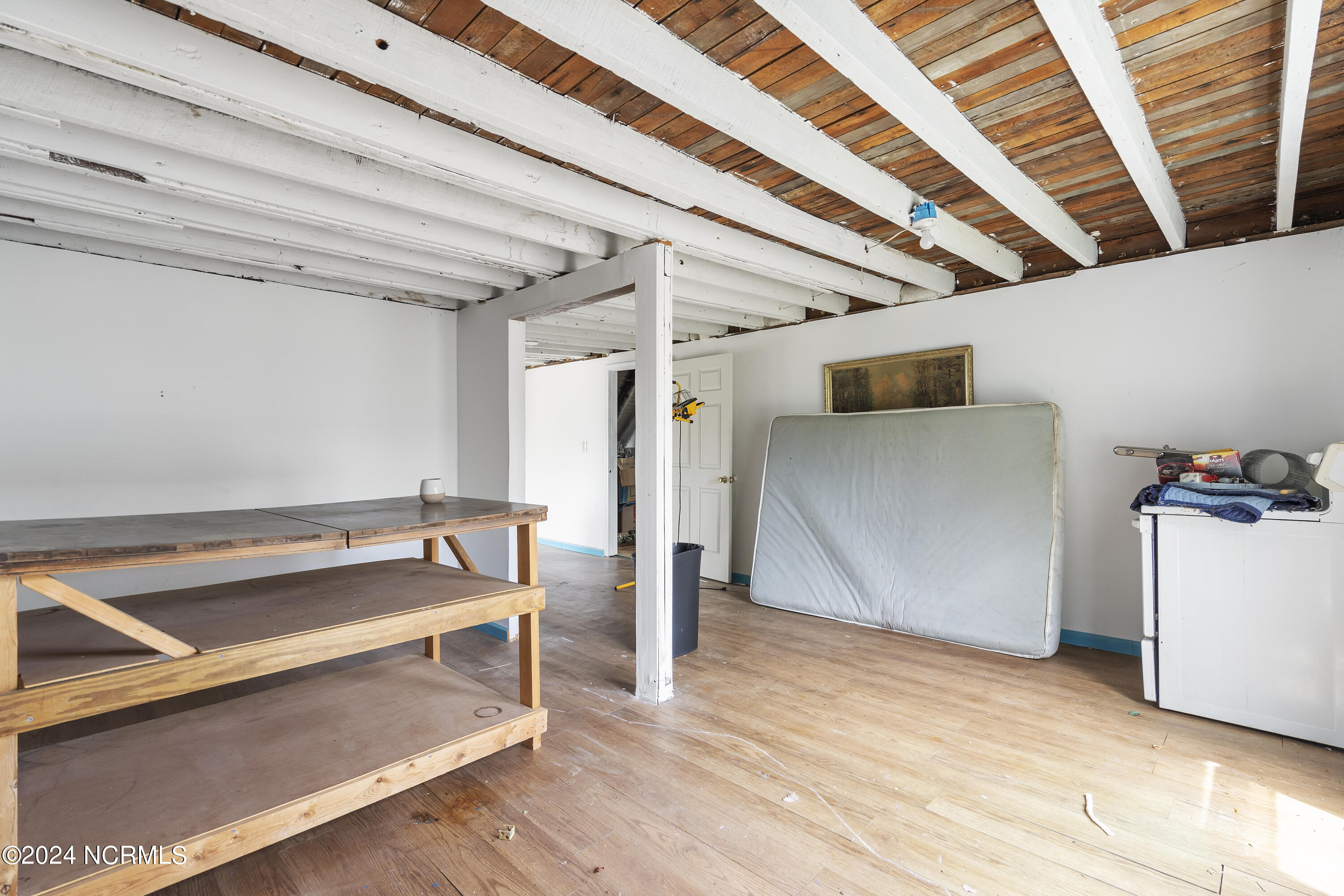 100488510 | Photo 40