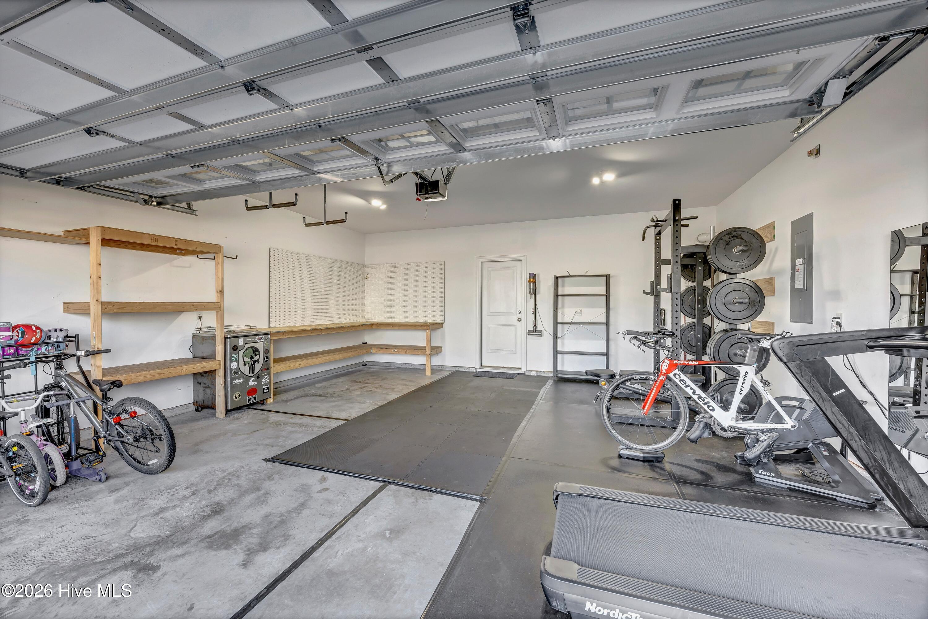 100555311 | Photo 46