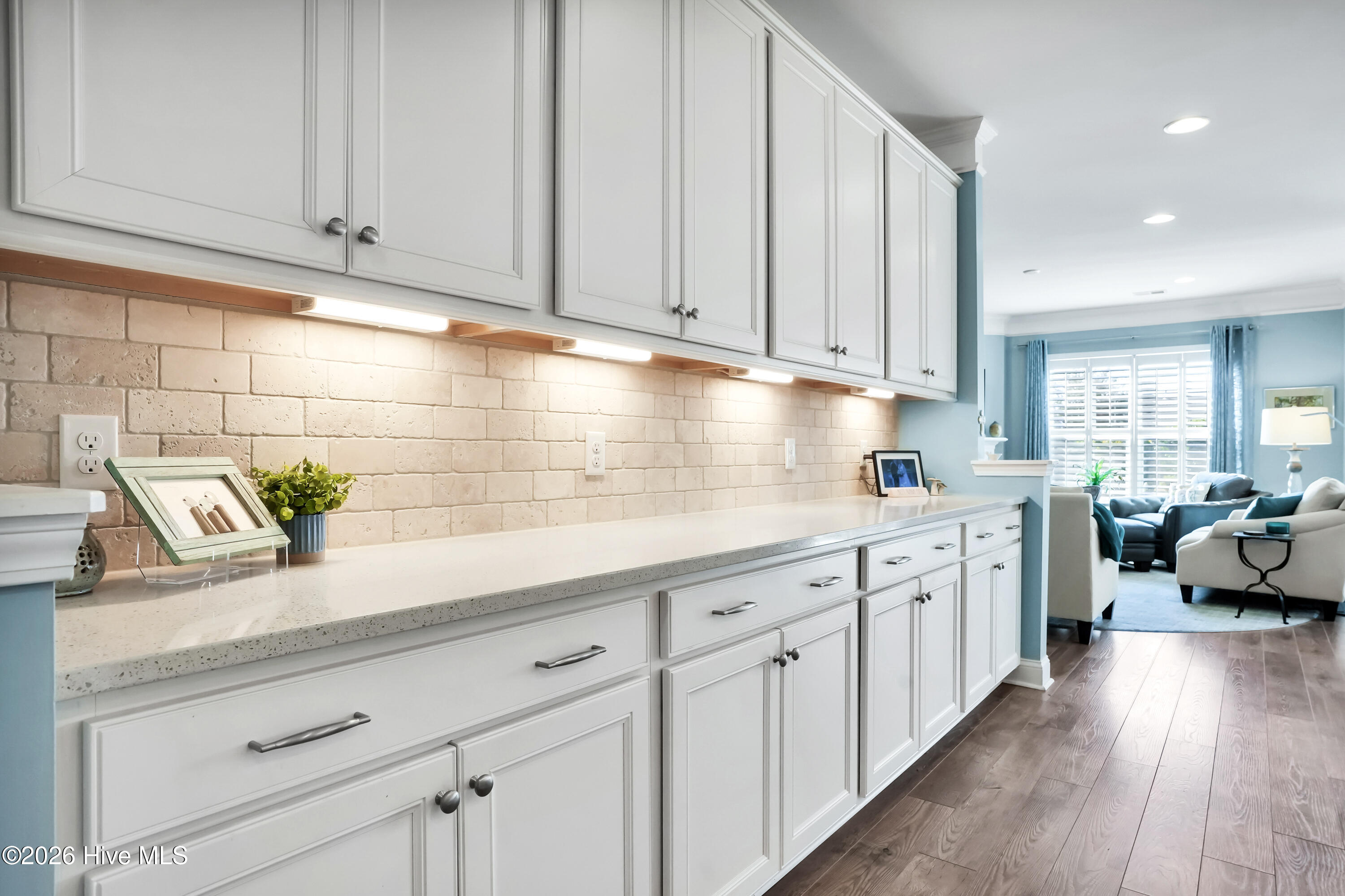 100555746 | Photo 16