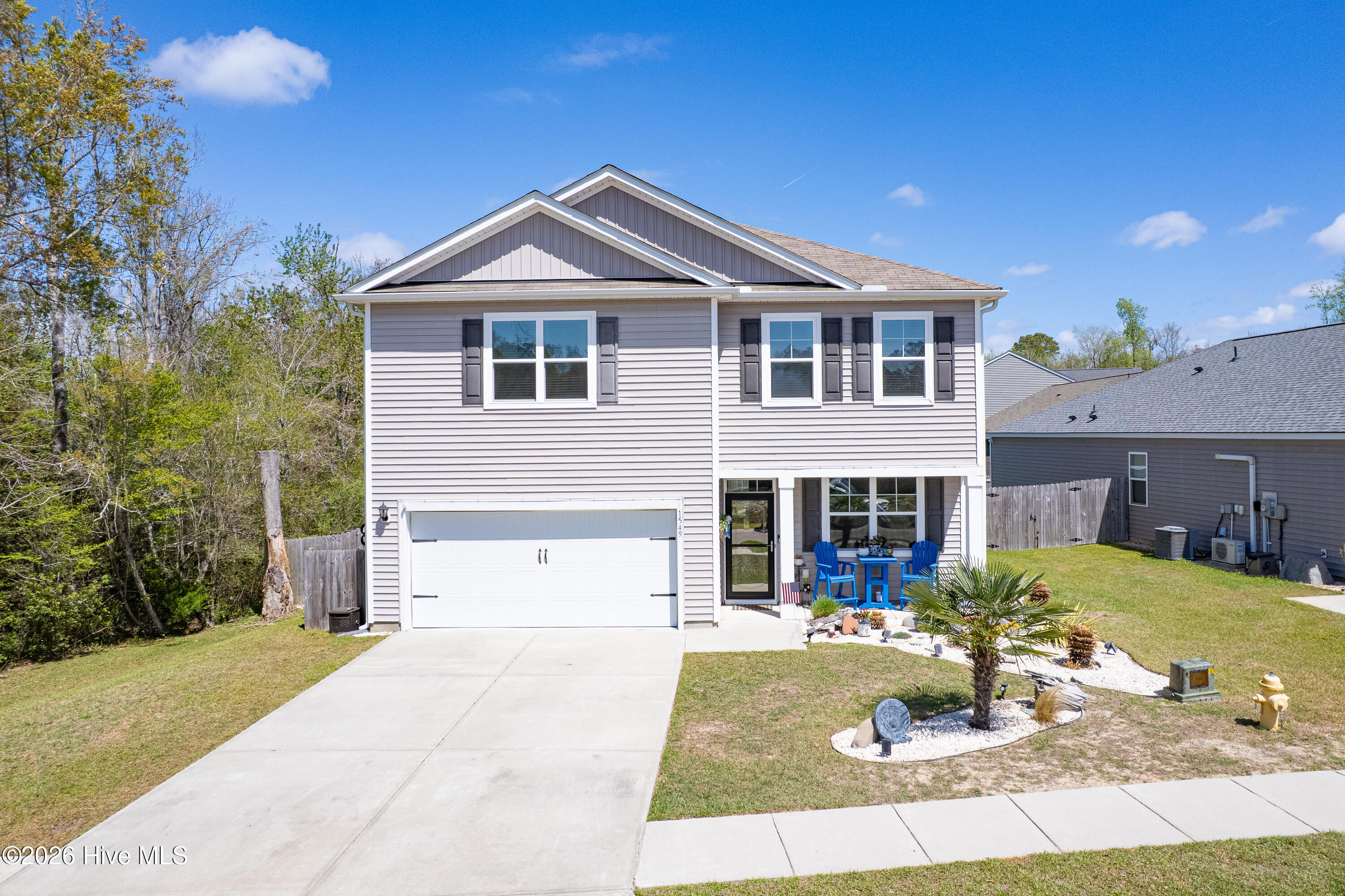 100565861 | Photo 65