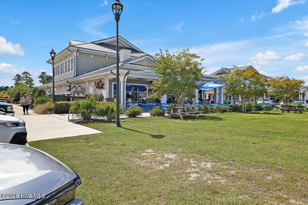 100565235 | Photo 145