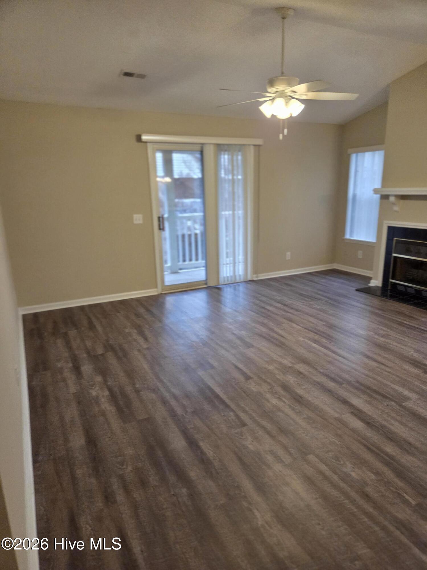 Undisclosed Address, Greenville, NC, 27858