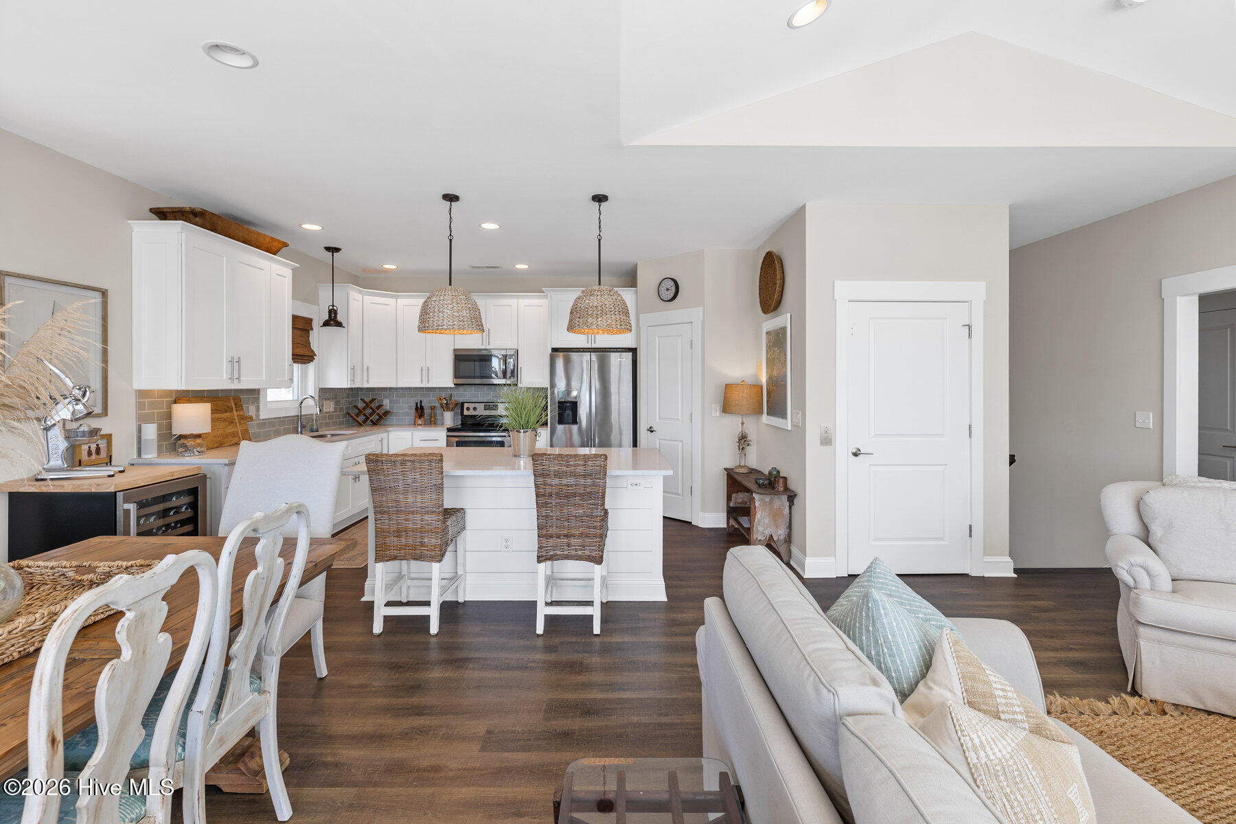 100555892 | Photo 12