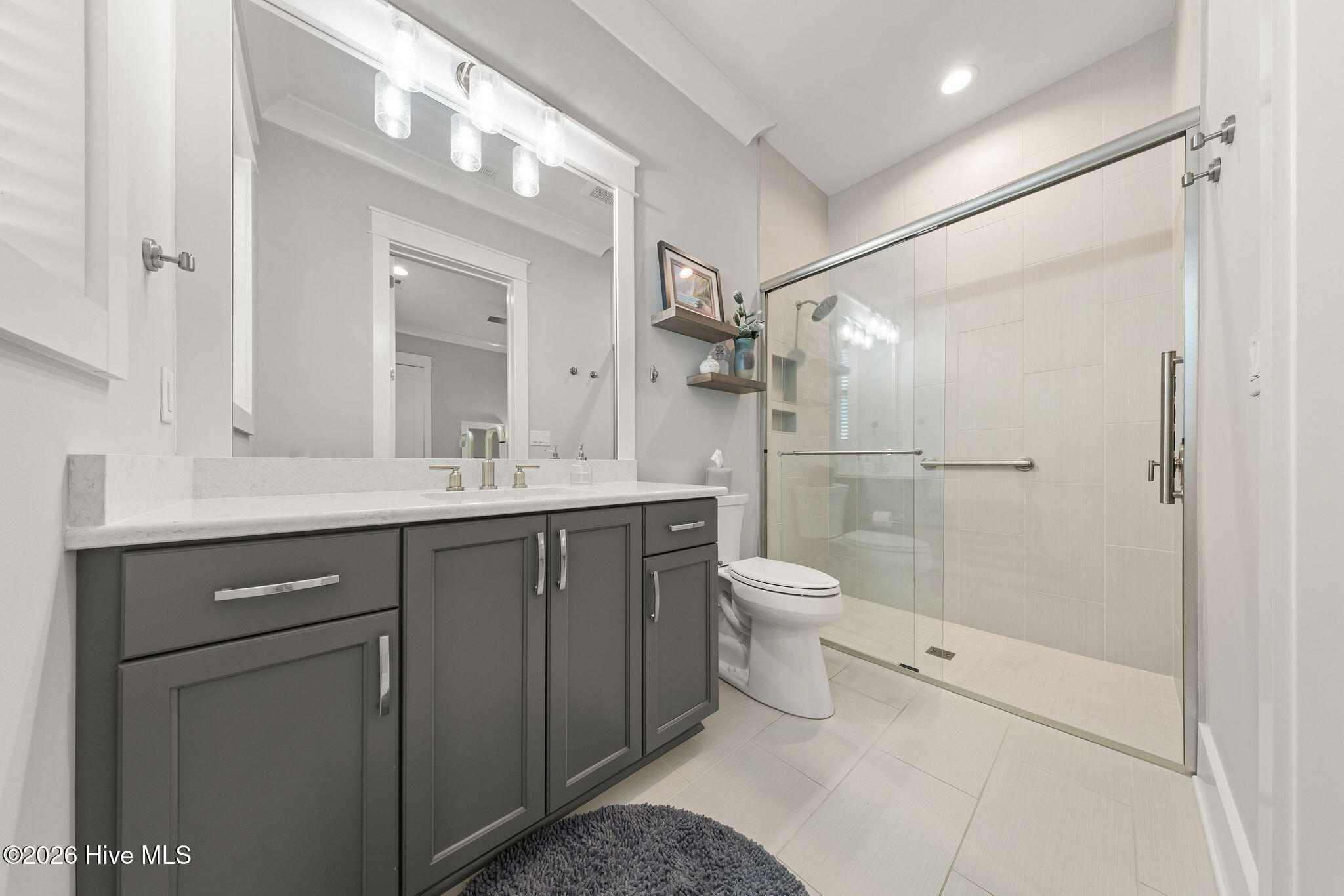 100552329 | Photo 49