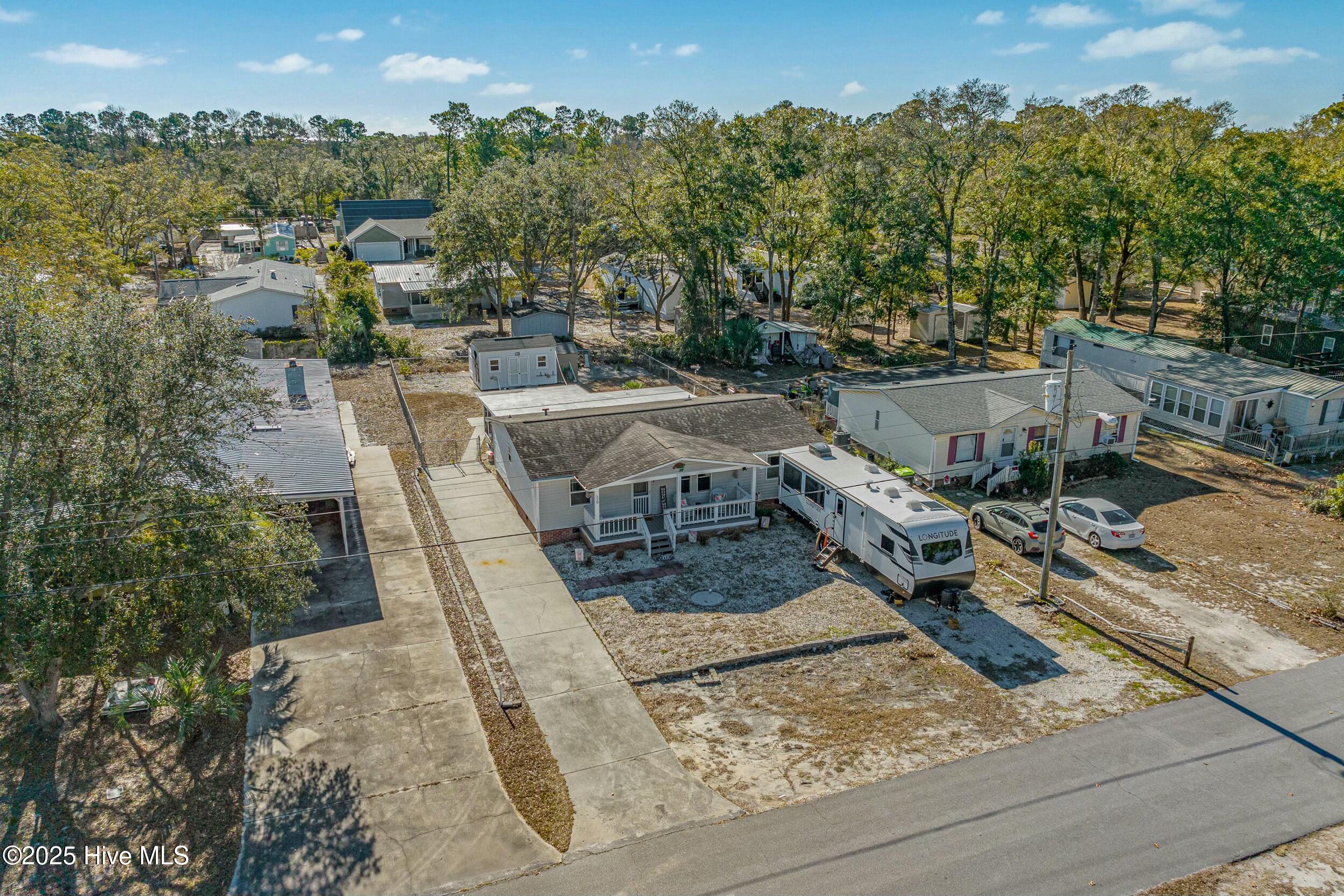 100482748 | Photo 30