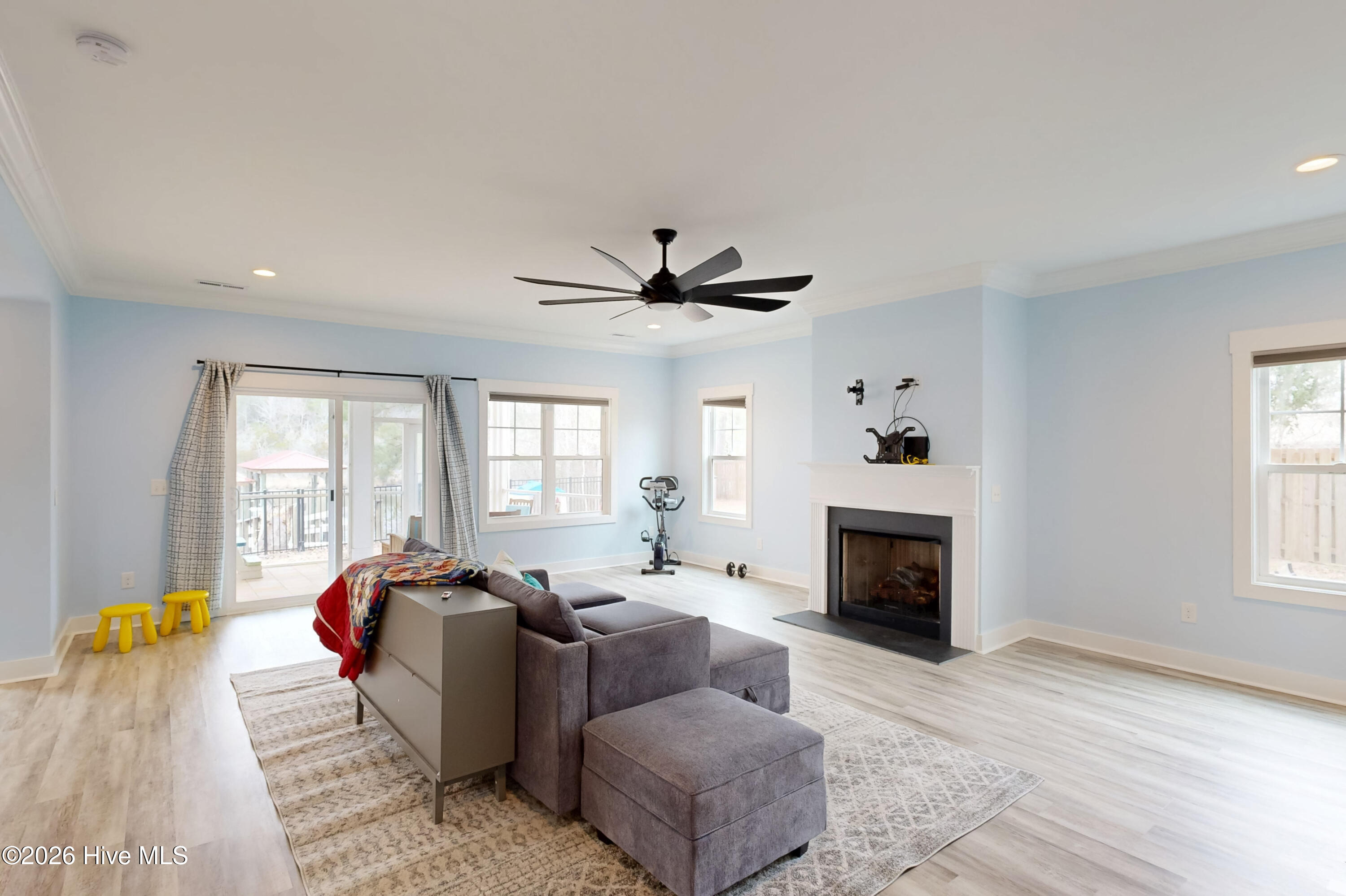 100557107 | Photo 16