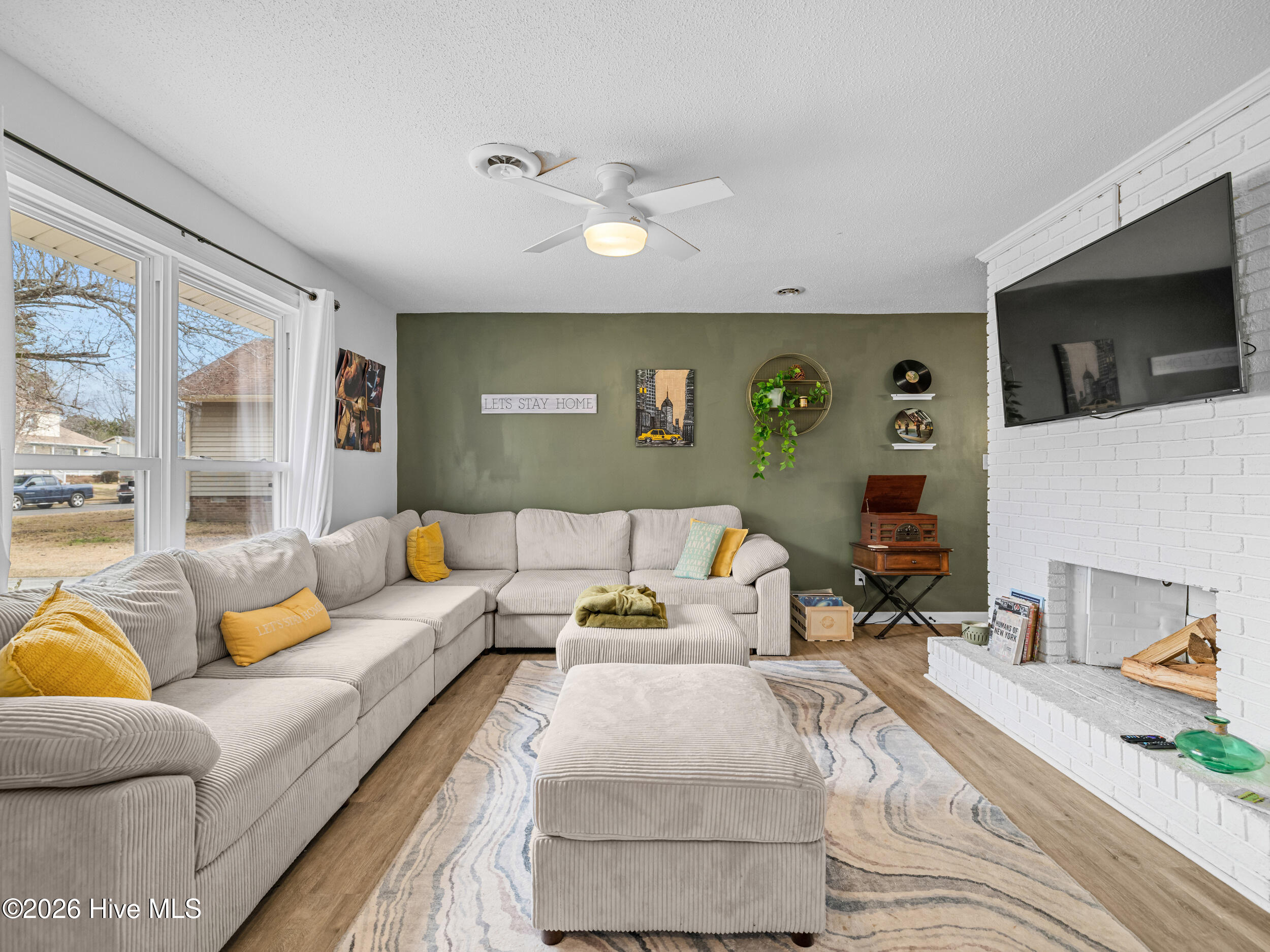 100556726 | Photo 20