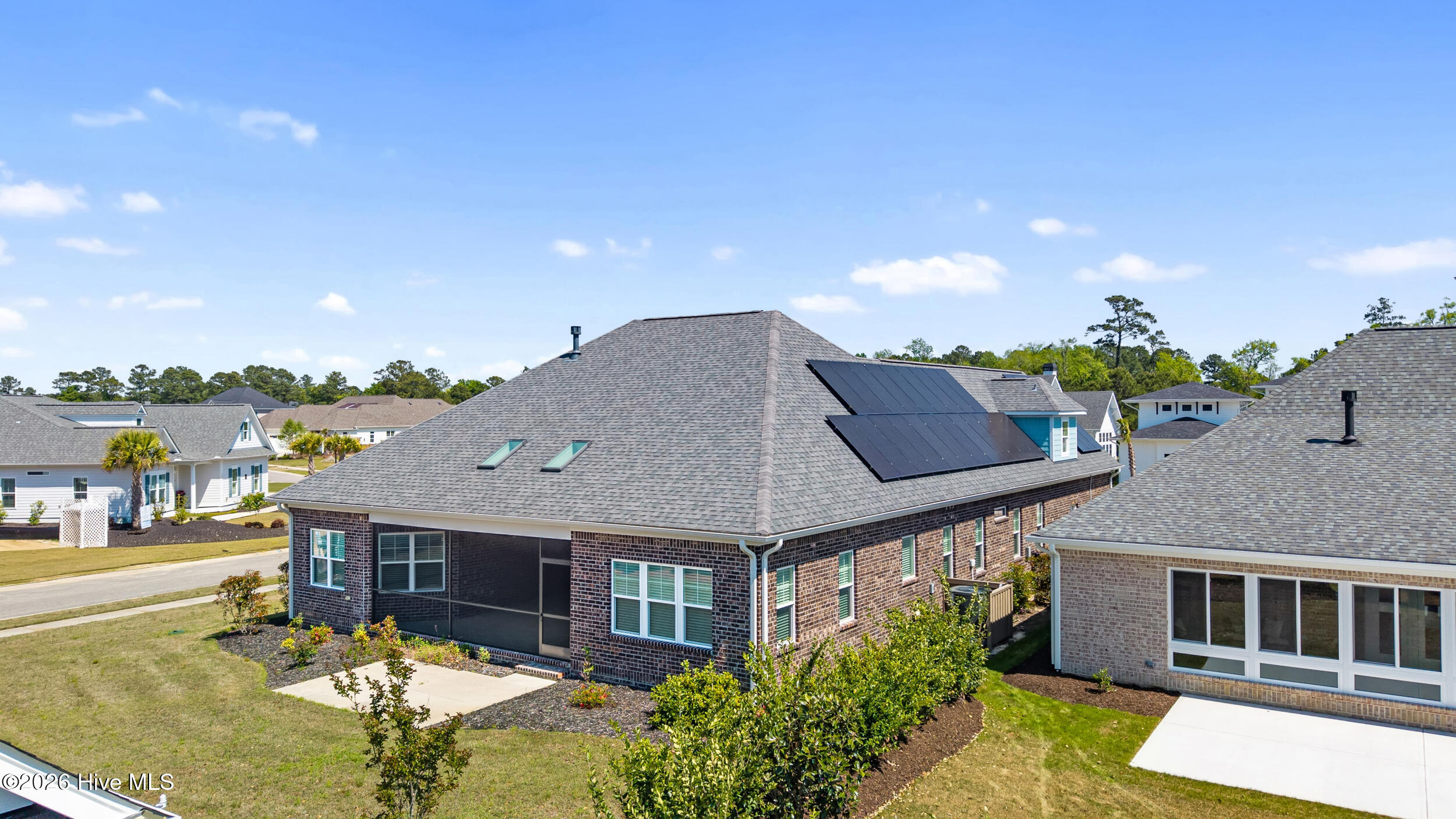 100555055 | Photo 44