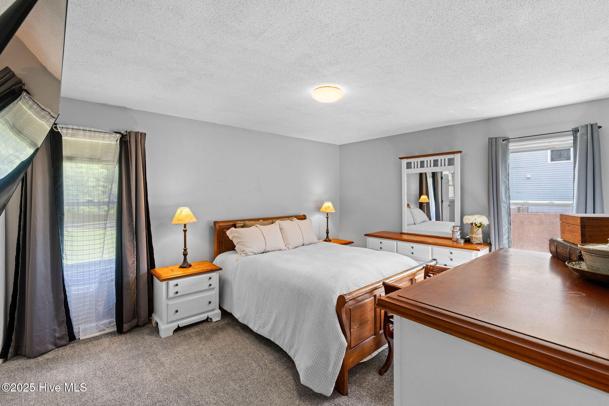 100556030 | Photo 33