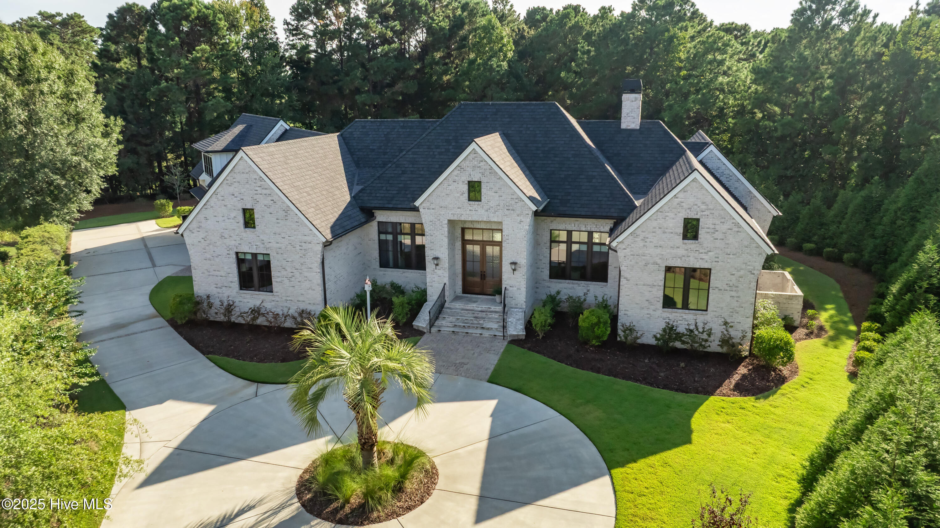 100532496 | Photo 79