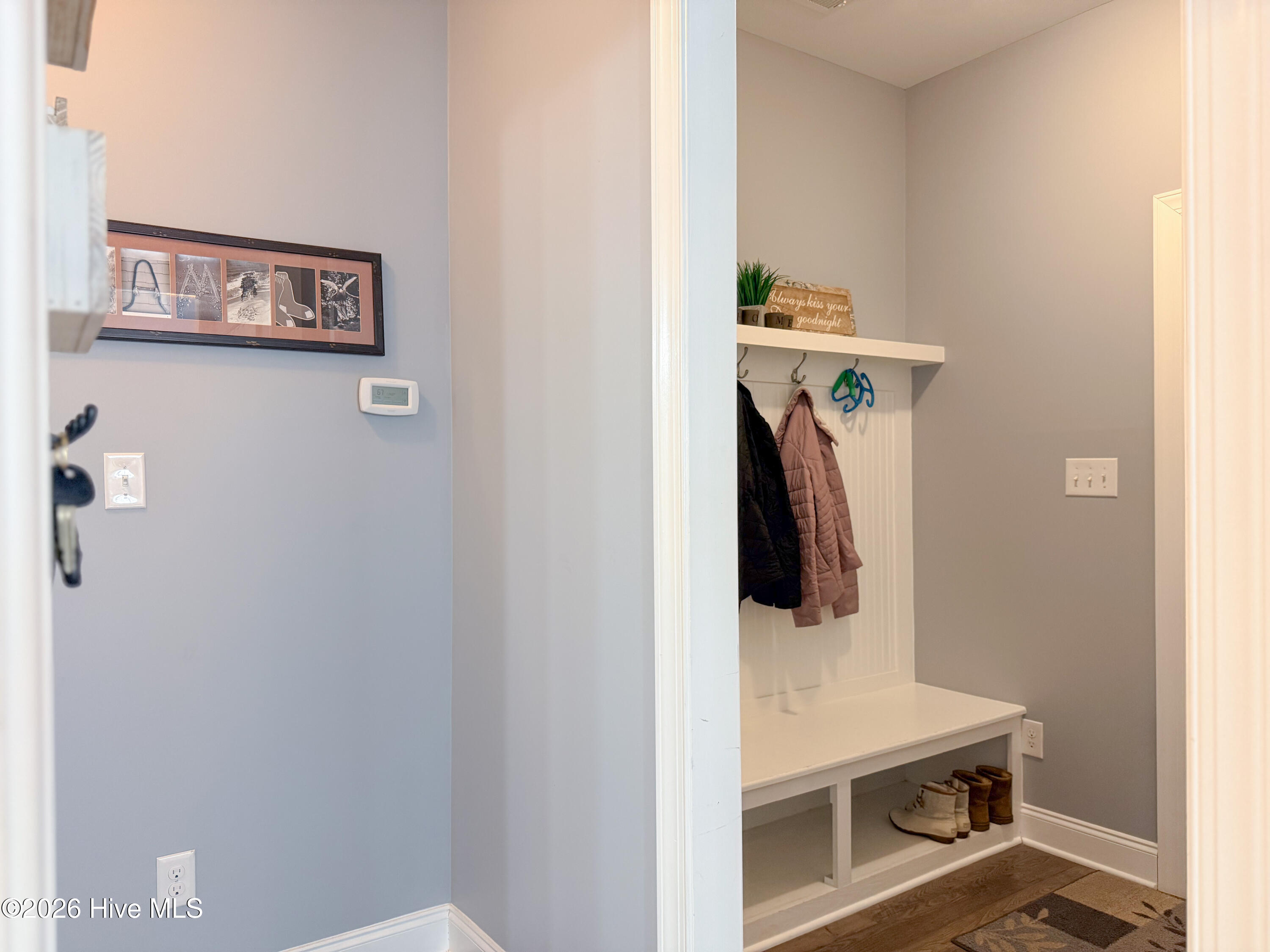 100569259 | Photo 39