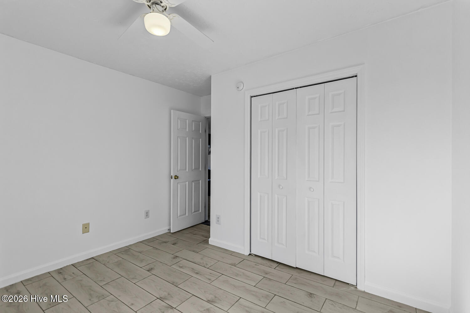 100550831 | Photo 21