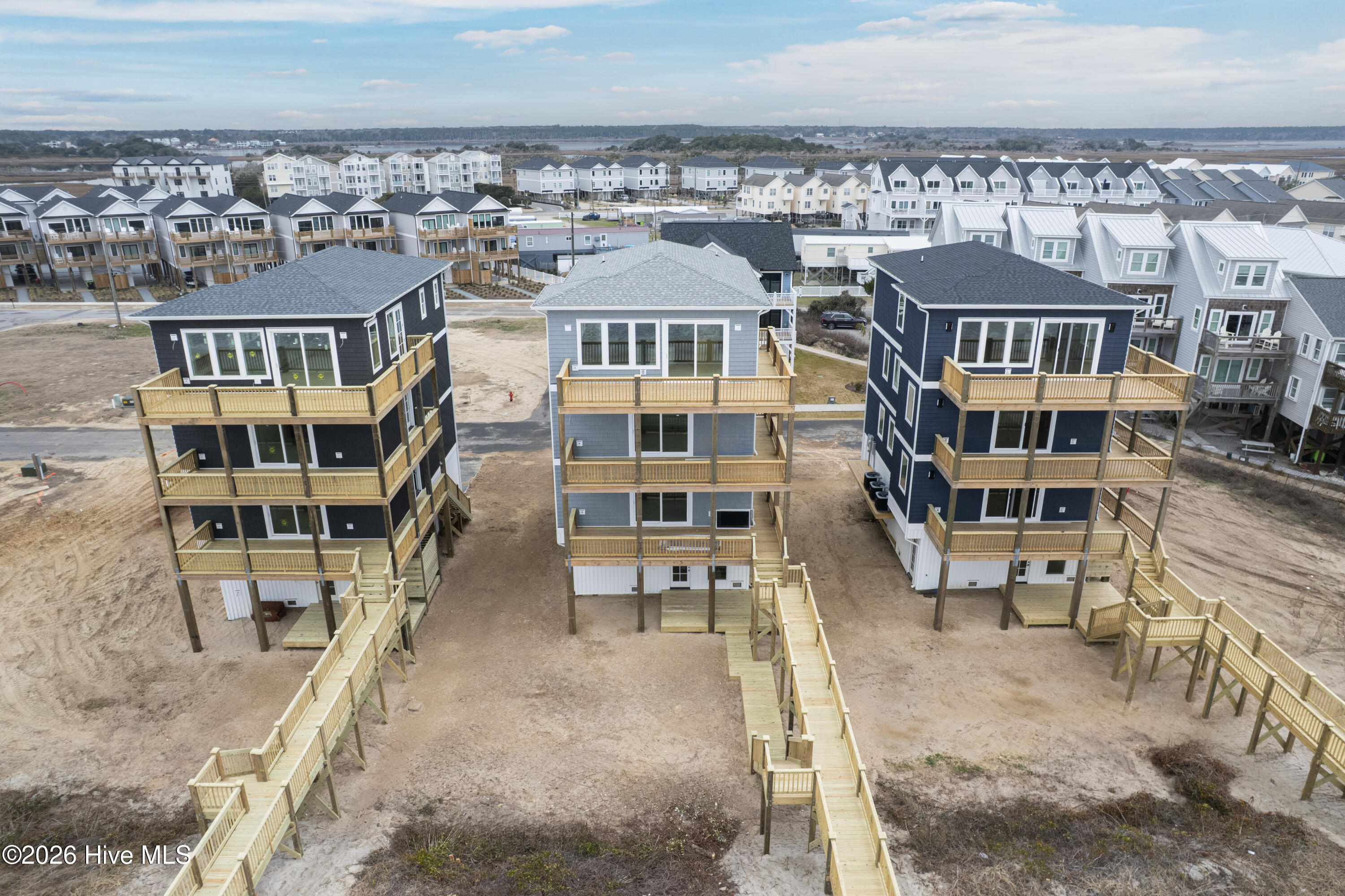 100508021 | Photo 46