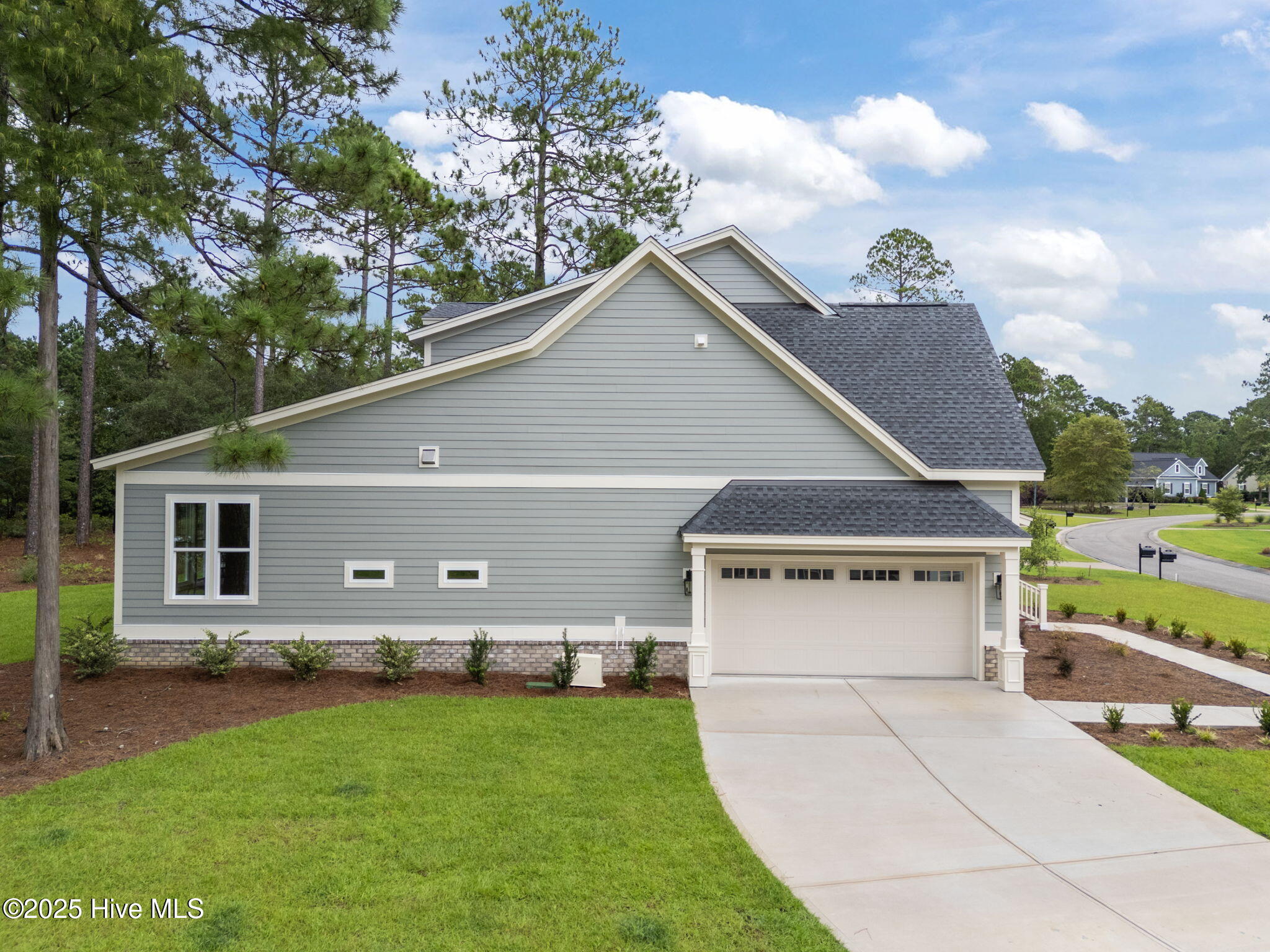 100525046 | Photo 44