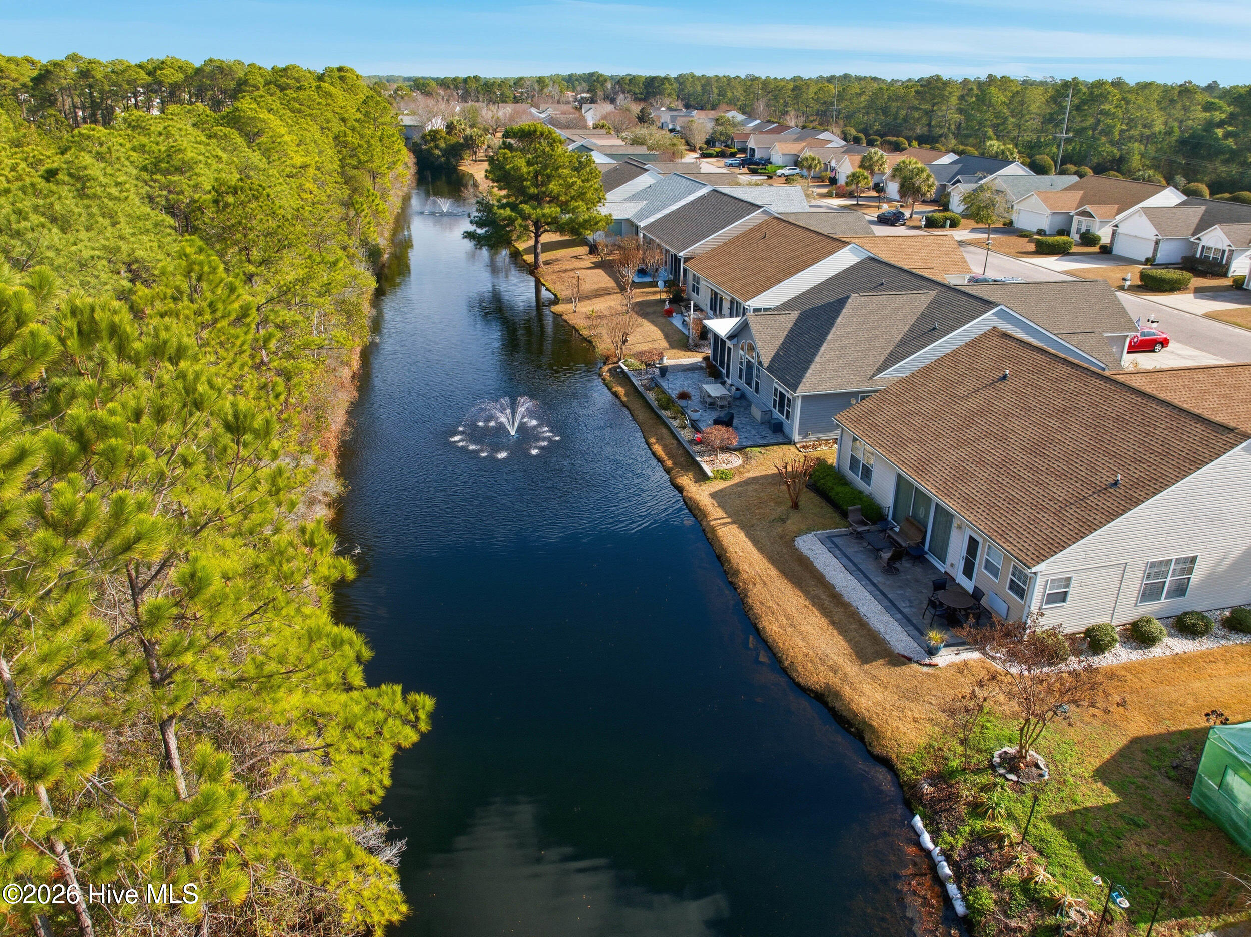 100548678 | Photo 37