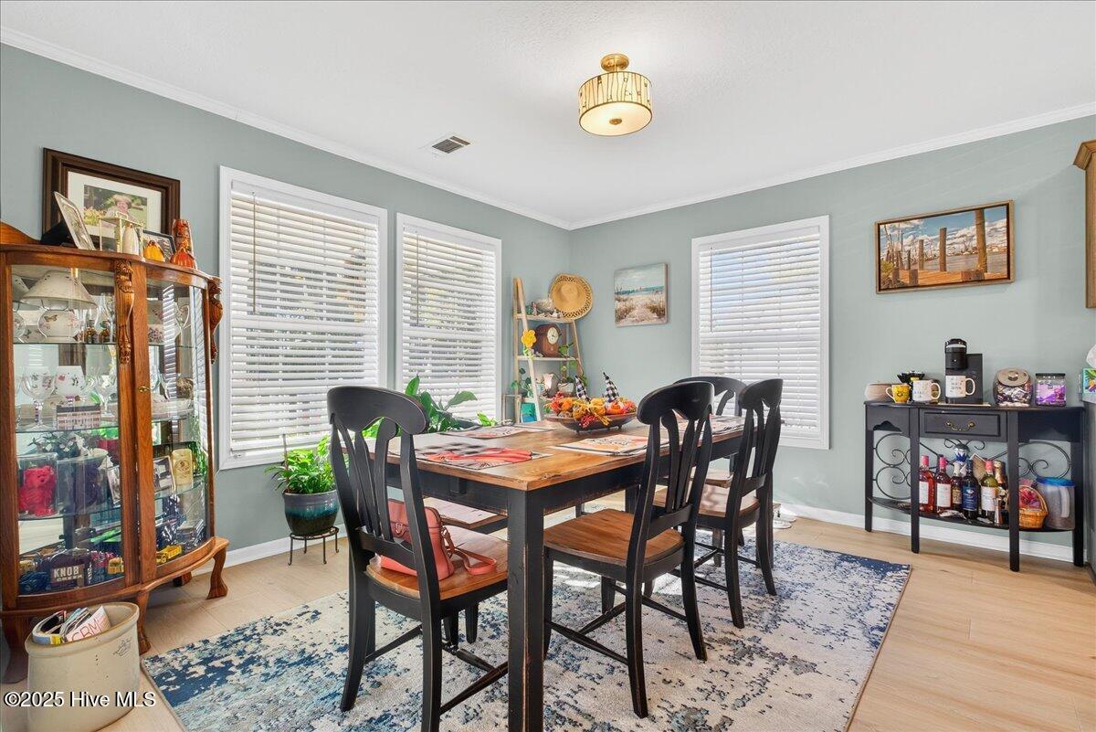 100540840 | Photo 11