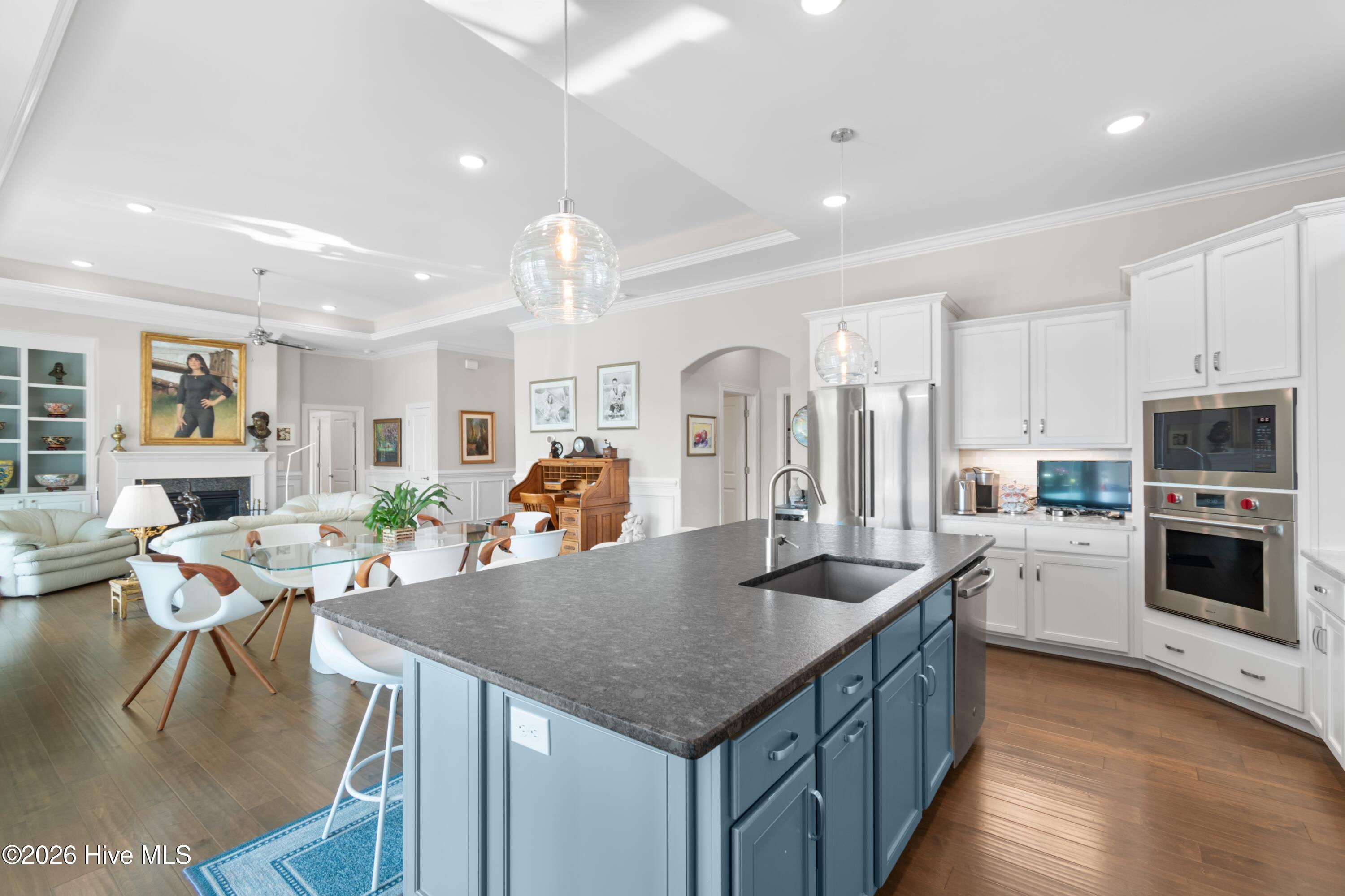 100560288 | Photo 26