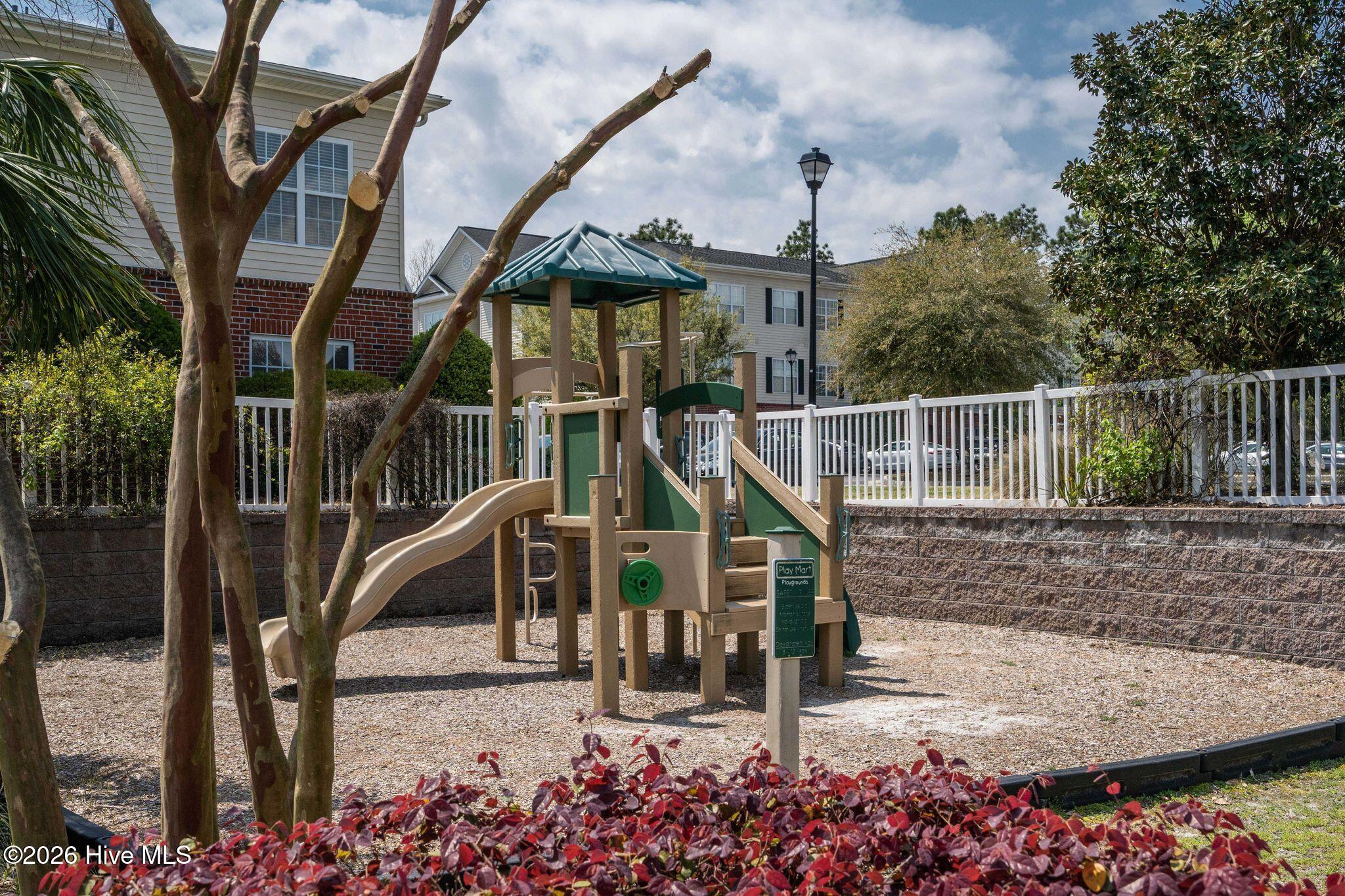 100559771 | Photo 56