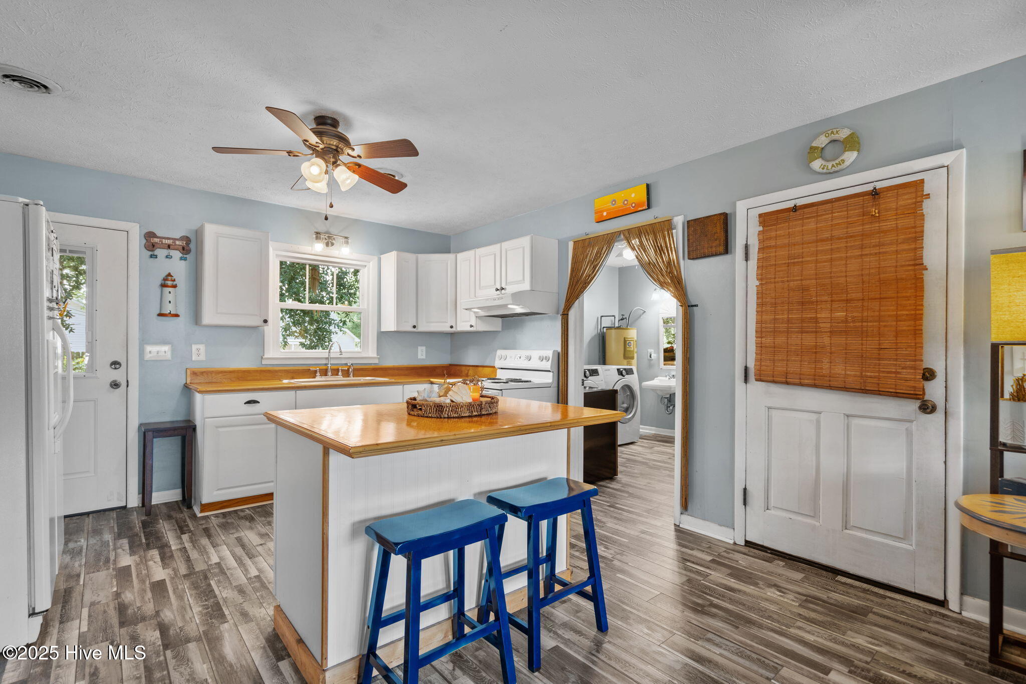 100522385 | Photo 29