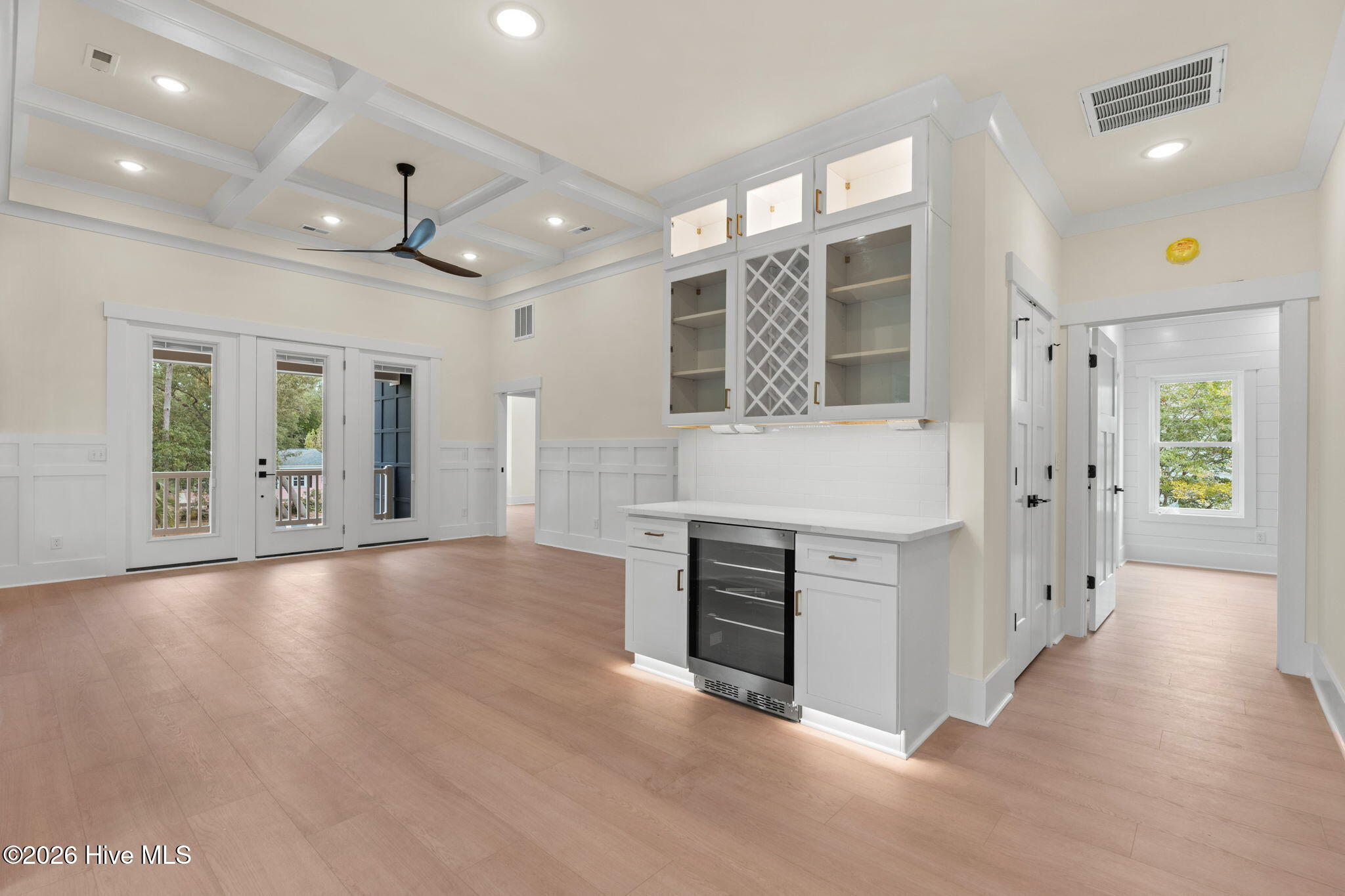 324 NE 52nd Street, Oak Island, NC 28465 – photo 5