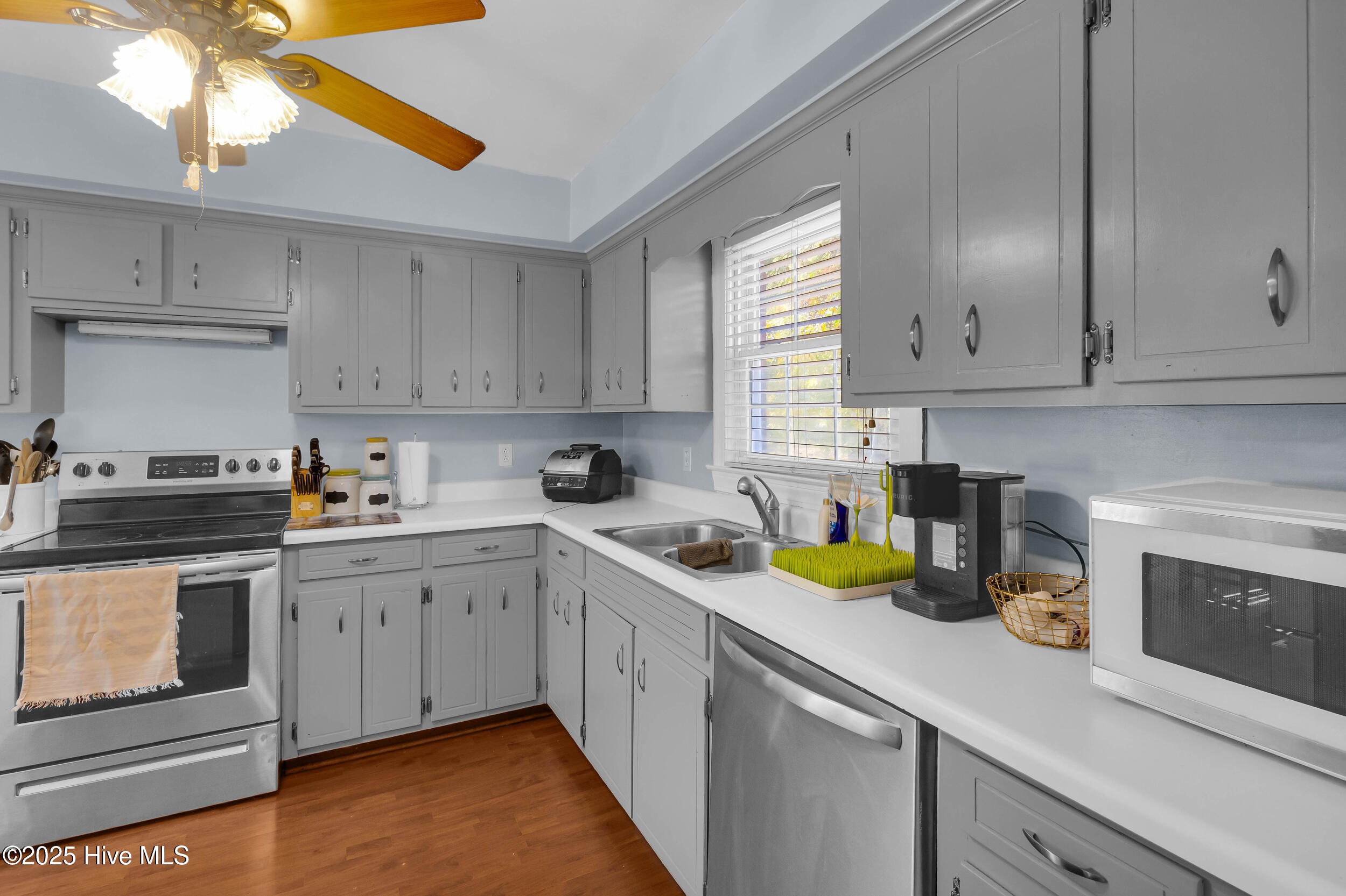 Homes for sale in Trent Woods, NC | 605 River Rd, Trent Woods, NC 28562 | MLS# 100538495