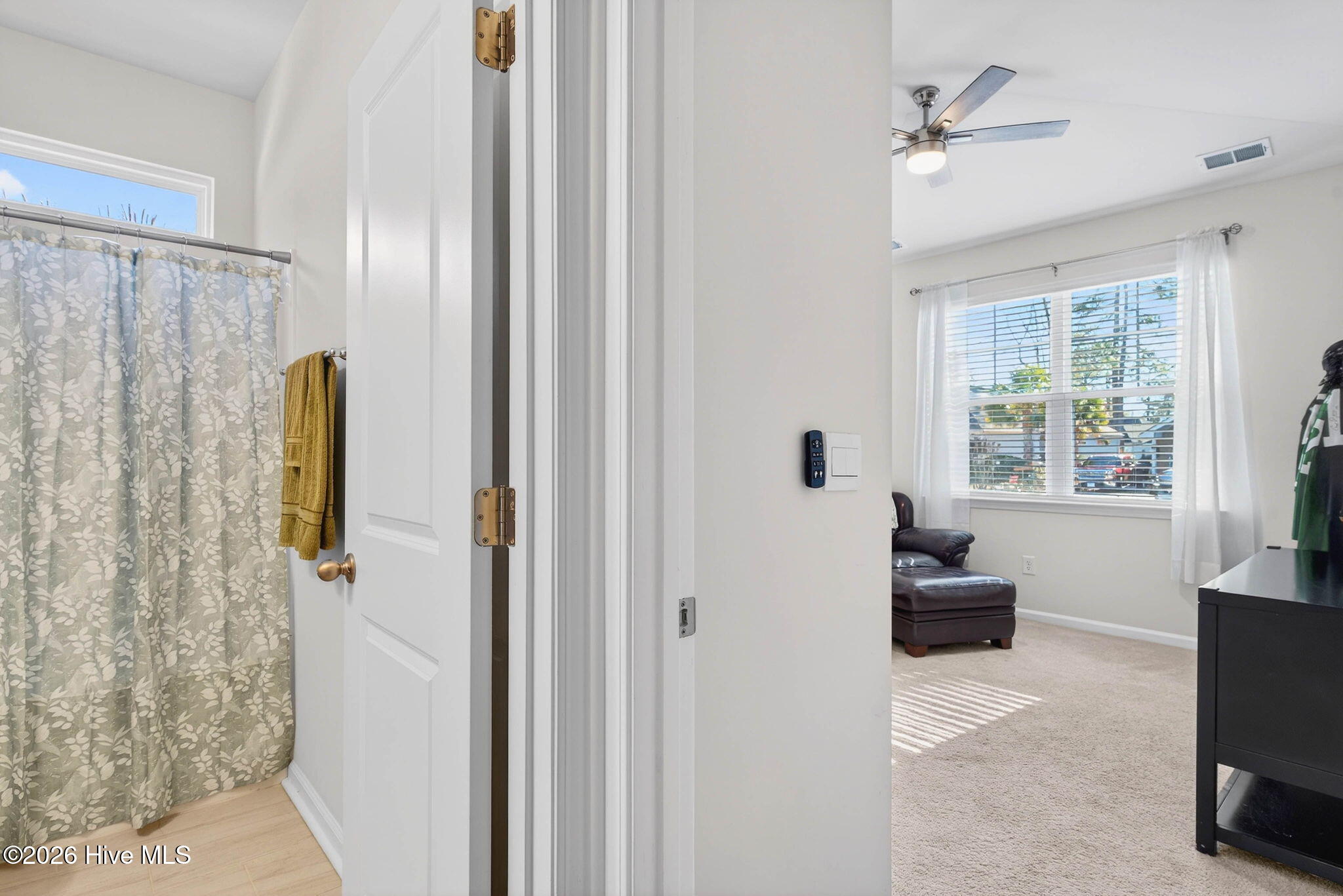 100555418 | Photo 25