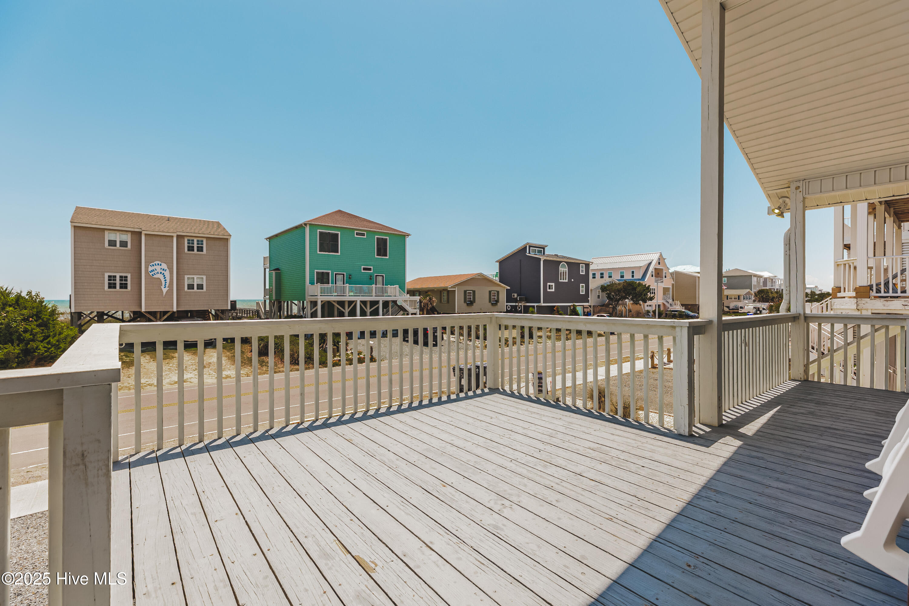 100521166 | Photo 24