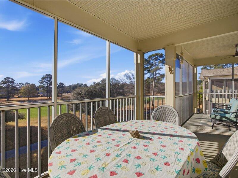 100549791 | Photo 28