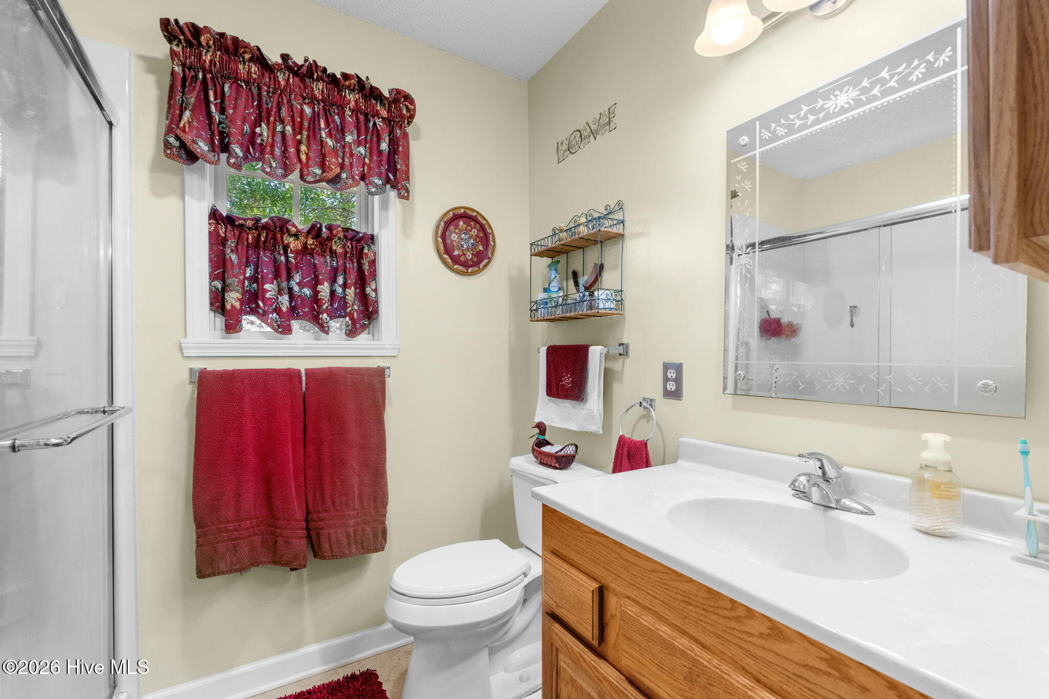 100568213 | Photo 26