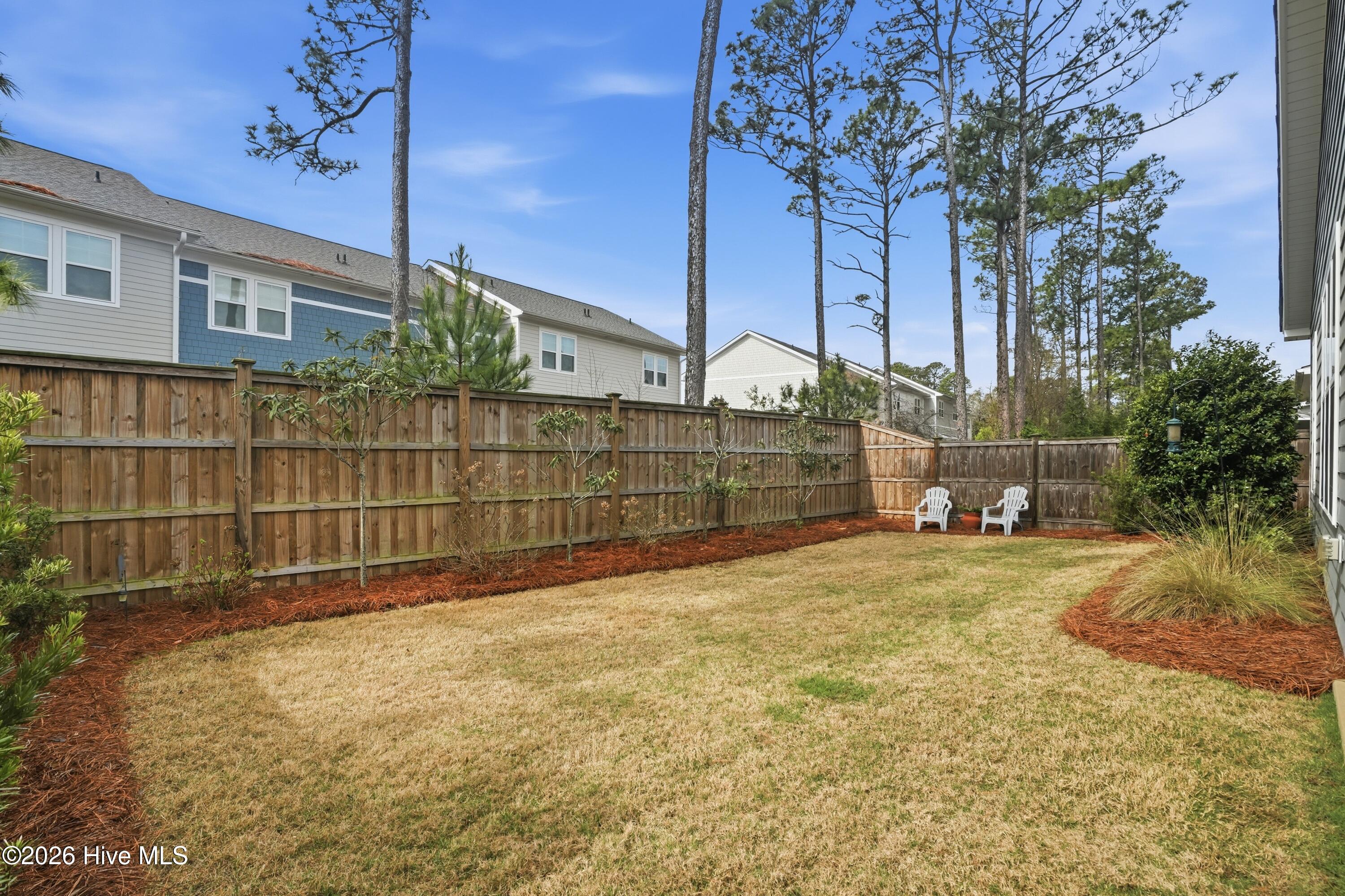 100561469 | Photo 54