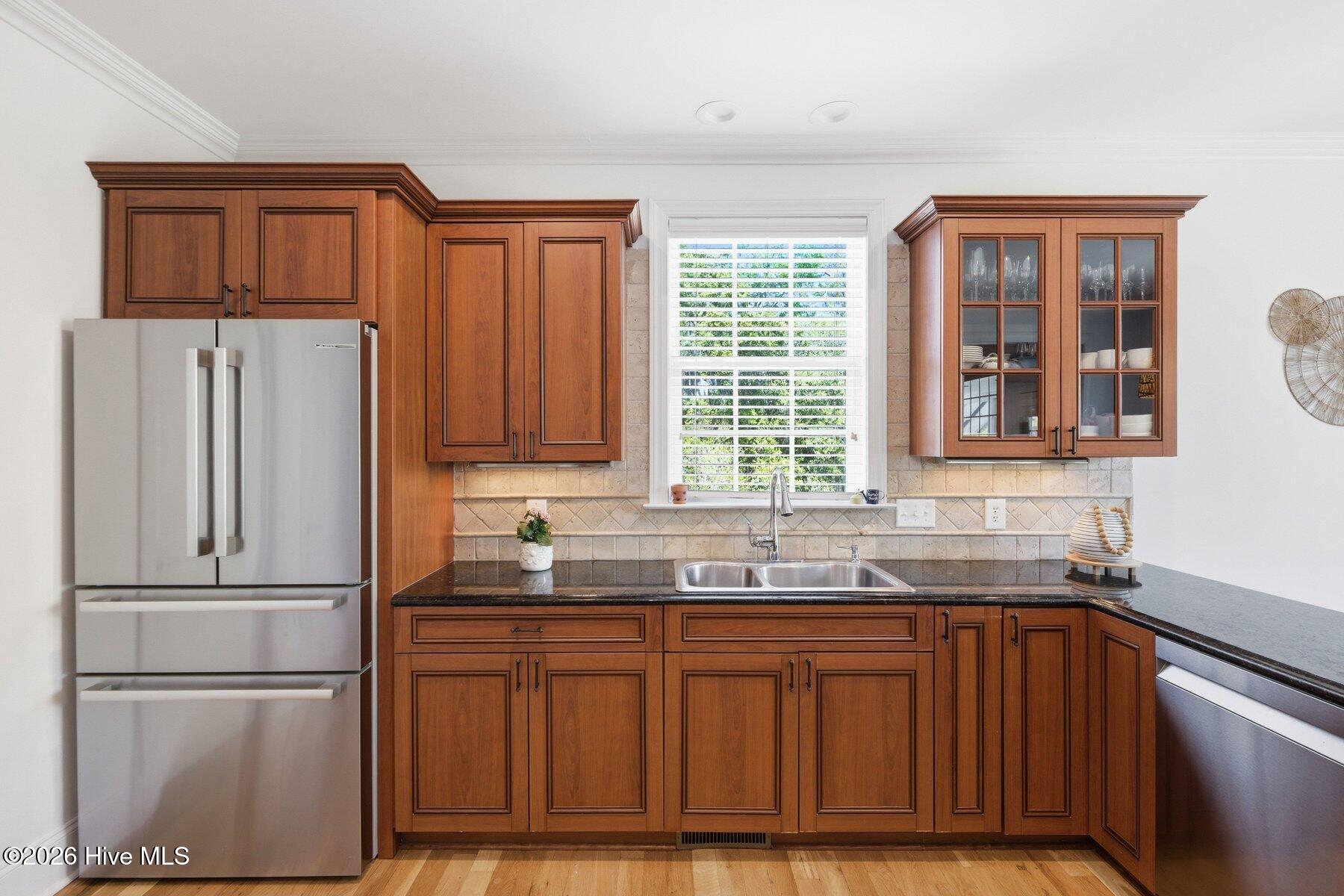 100564034 | Photo 14