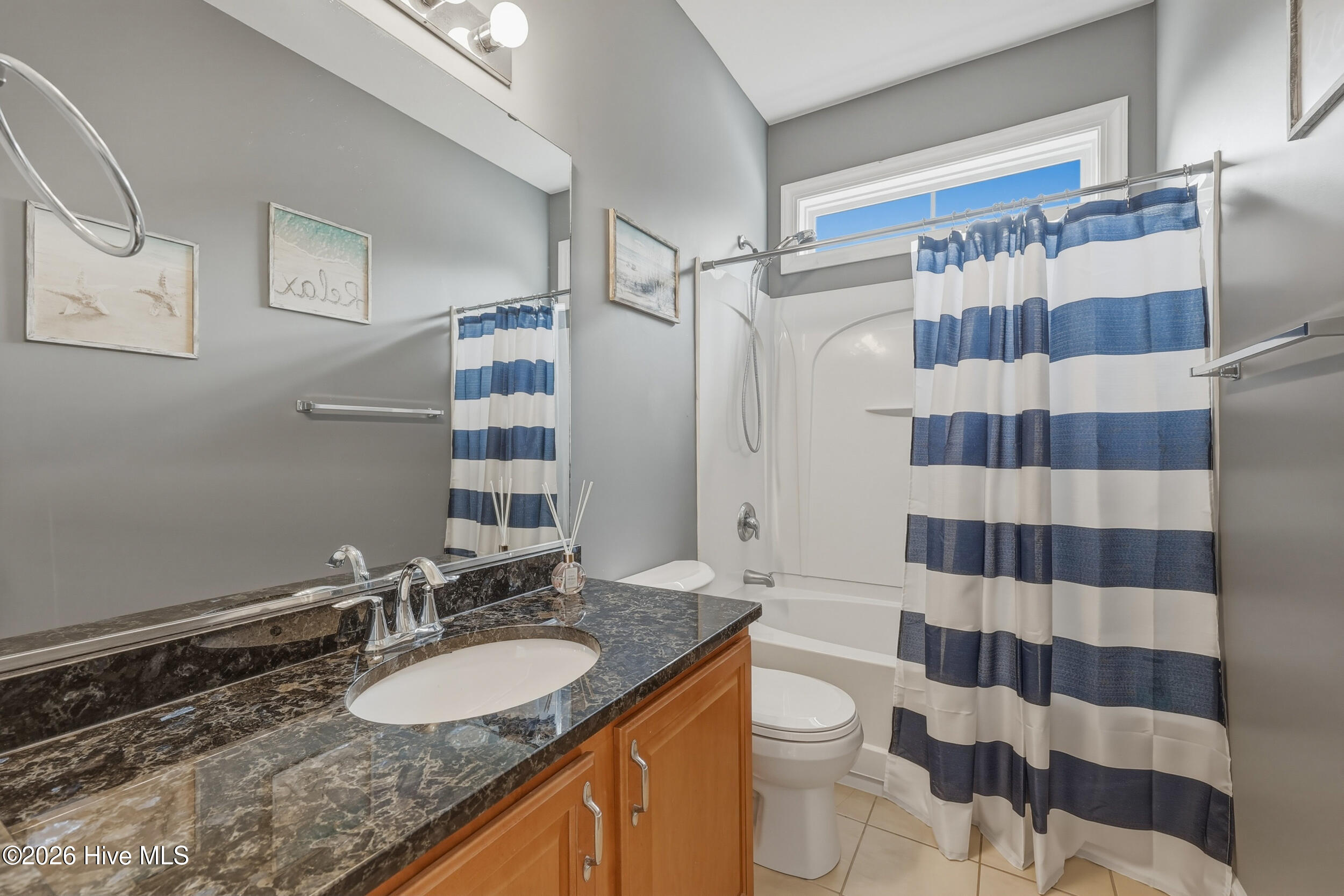 100555932 | Photo 32