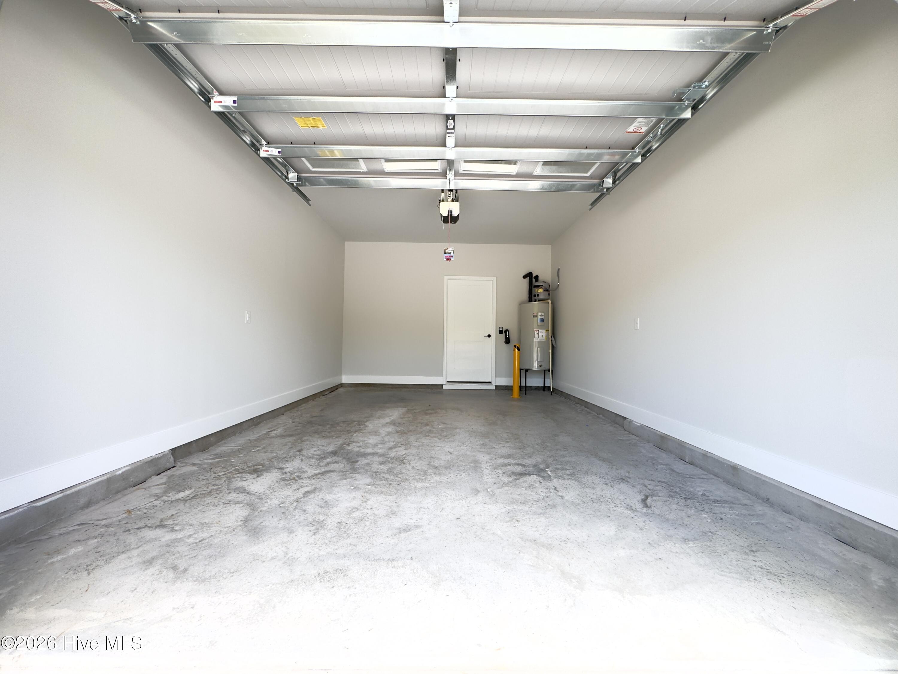 100546267 | Photo 27