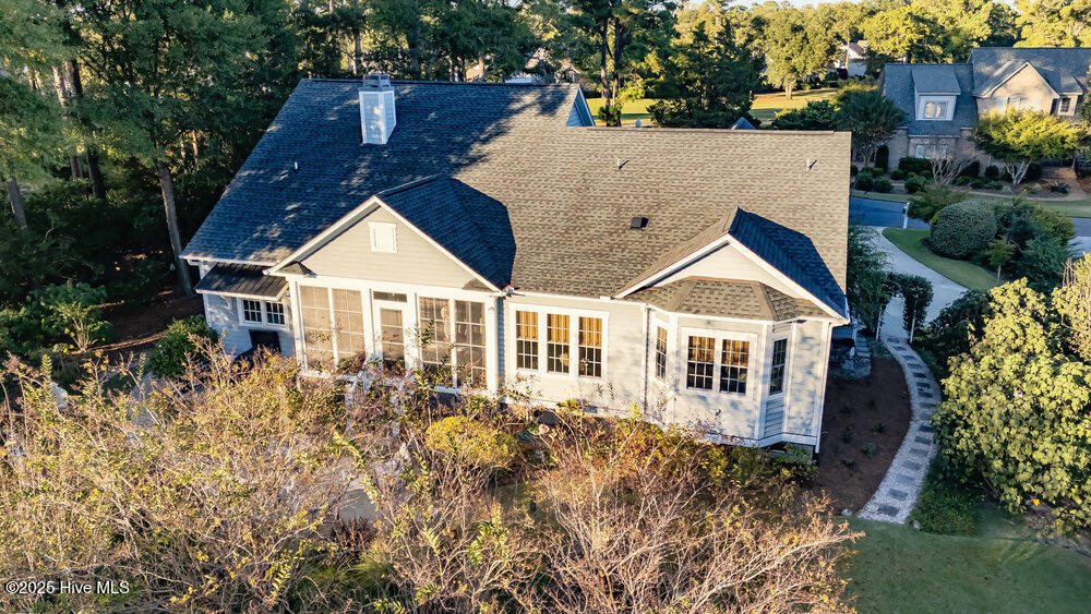 100536027 | Photo 38