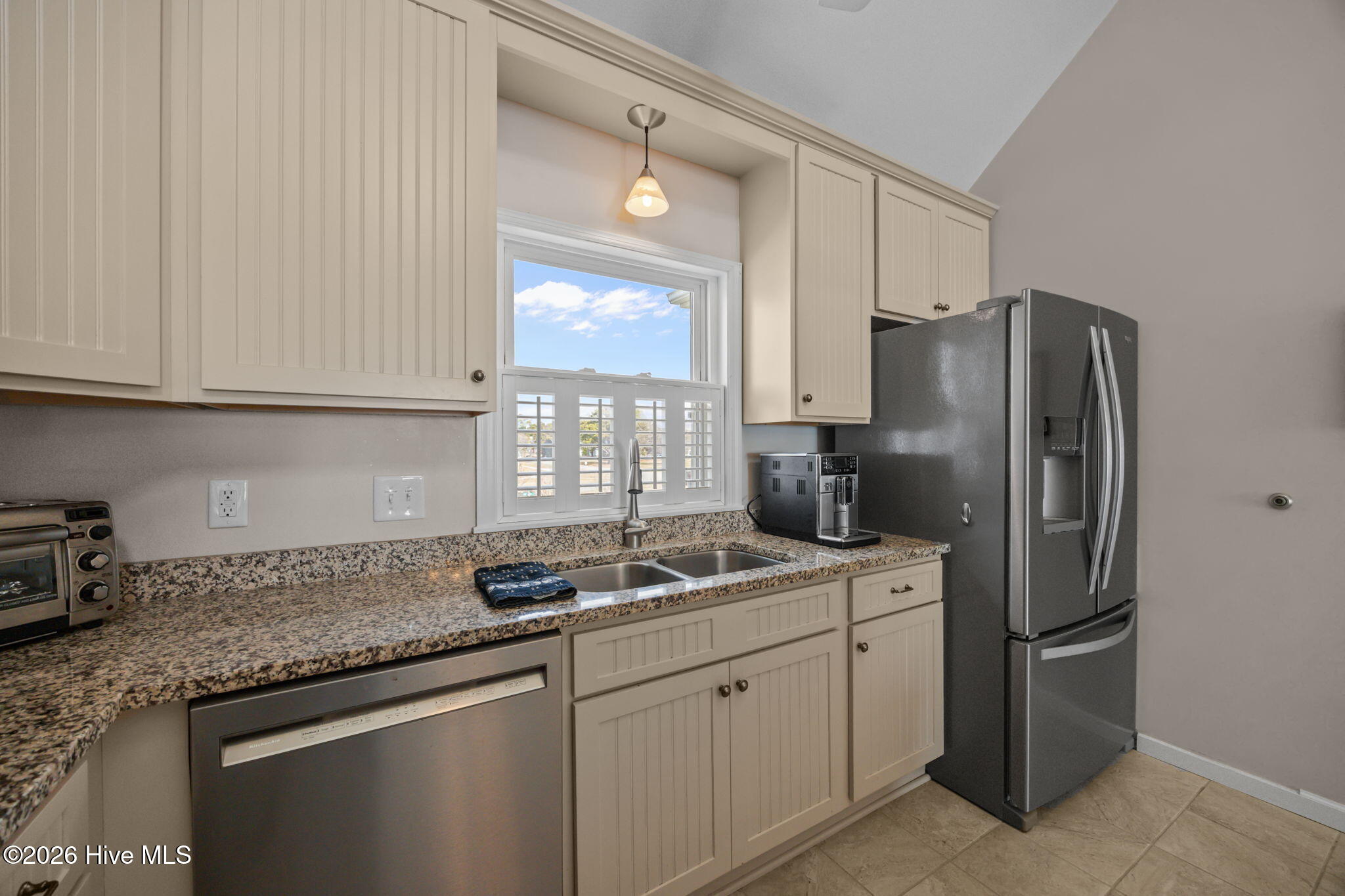 100555604 | Photo 22