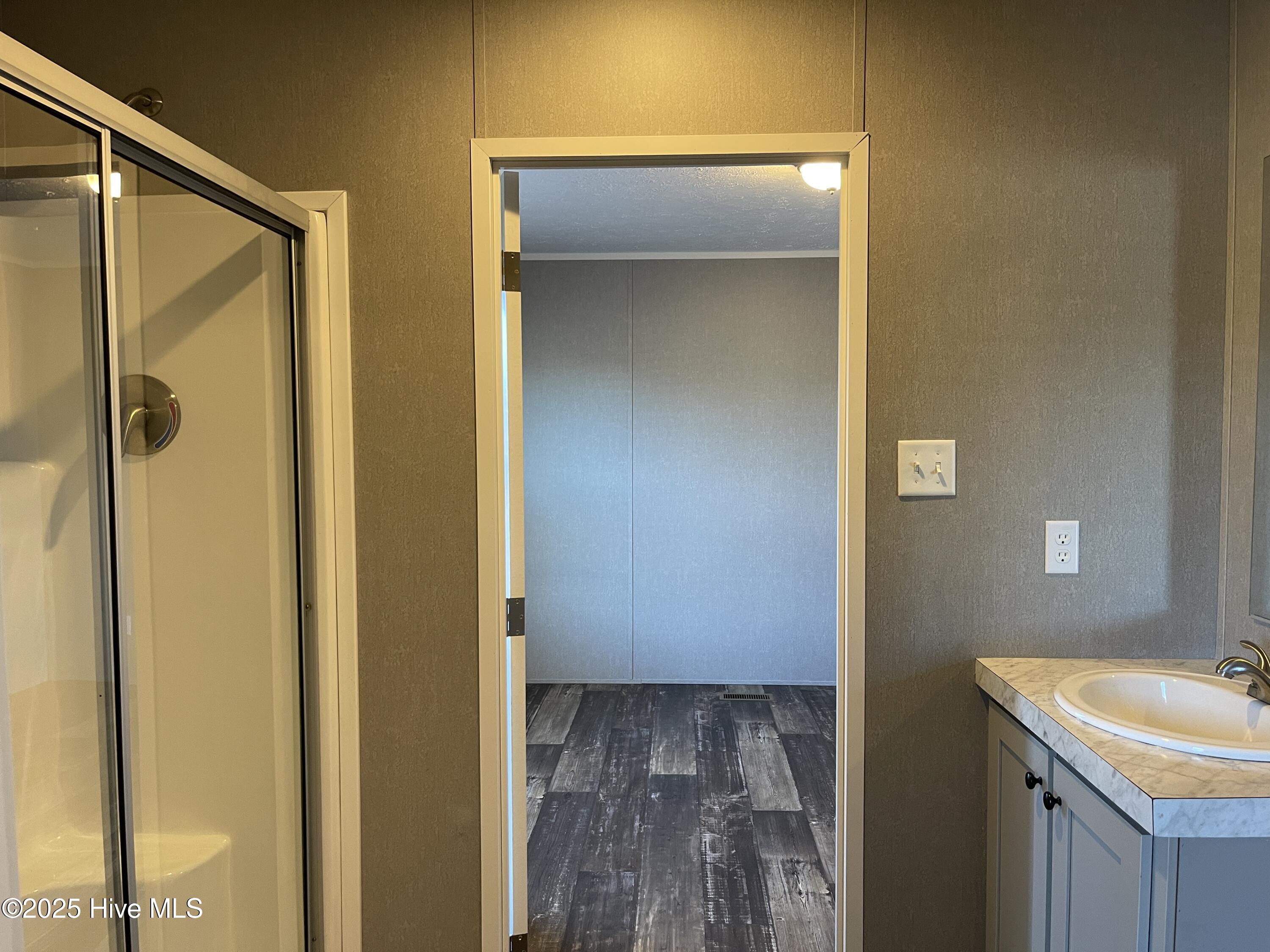 100485520 | Photo 18