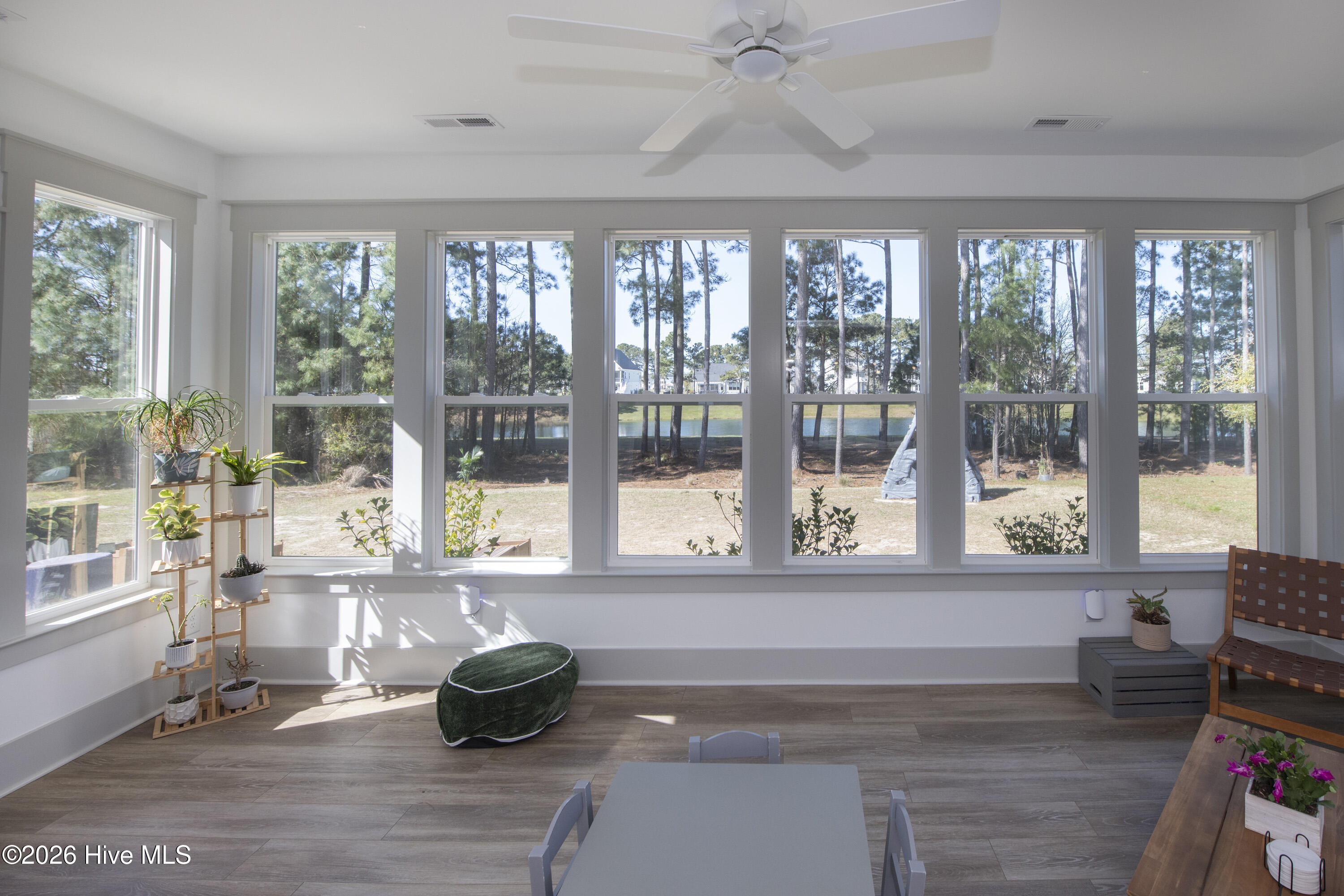 100563694 | Photo 27