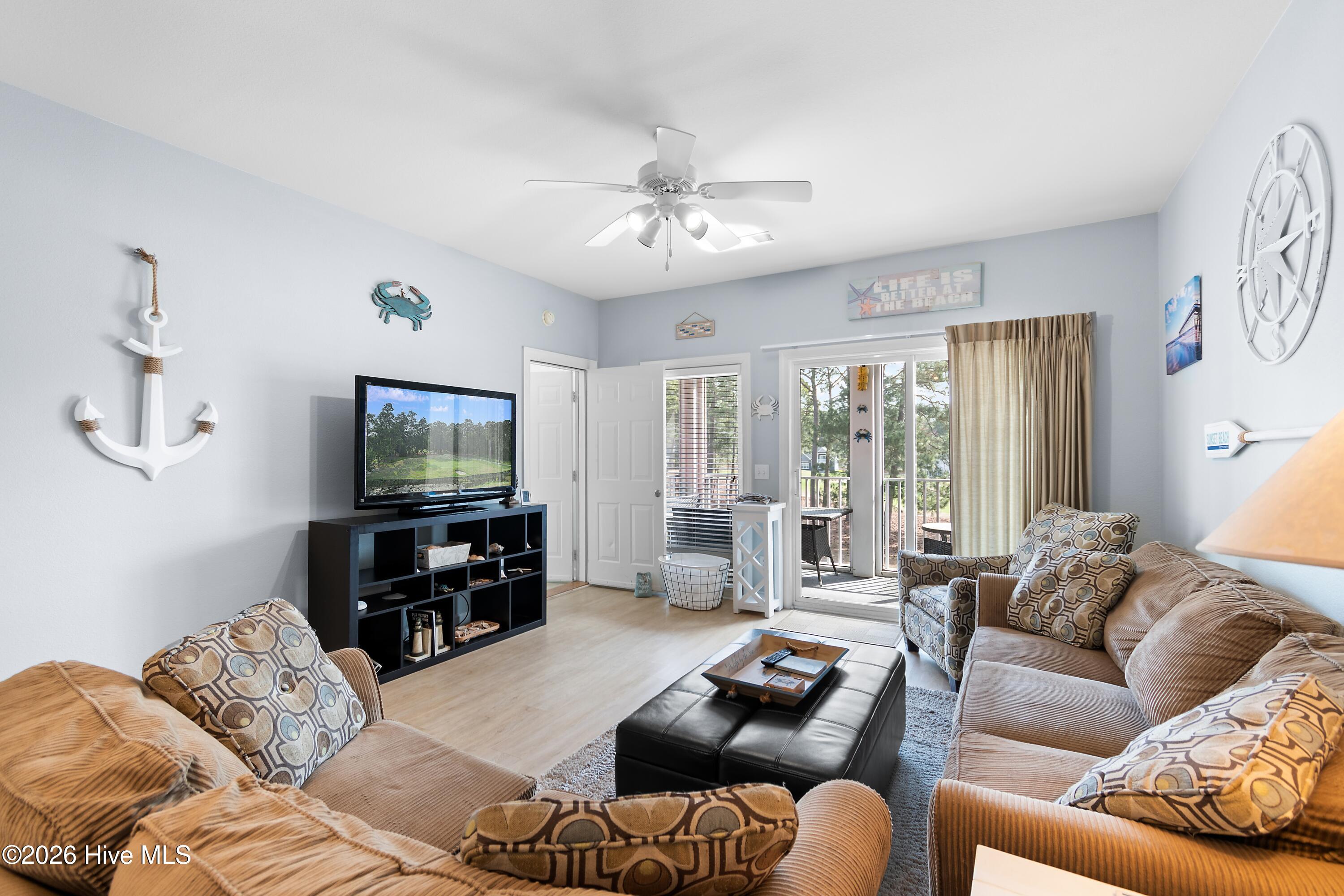 100562819 | Photo 17