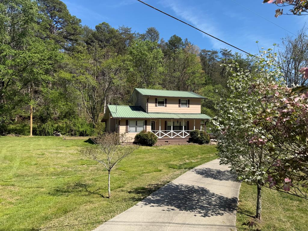 282 Myers, Murphy, North Carolina, 4 Bedrooms Bedrooms, 7 Rooms Rooms,For sale,Myers,98524305 282 Myers, Murphy, North Carolina, 4 Bedrooms Bedrooms, 7 Rooms Rooms,For sale,Myers,98524305