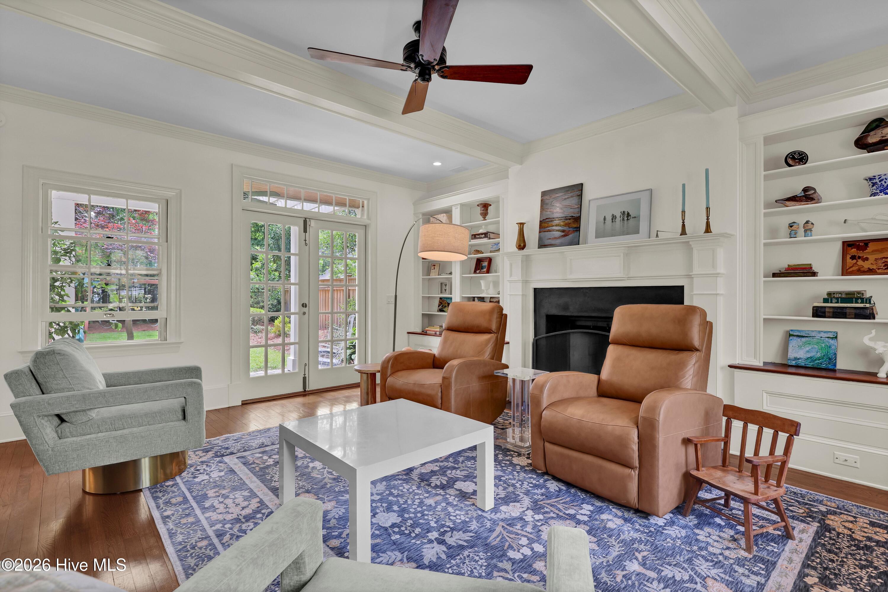 100570649 | Photo 20