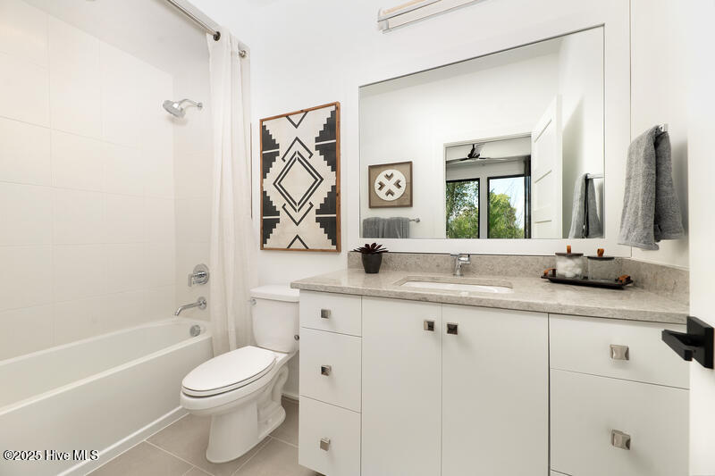 100514811 | Photo 29