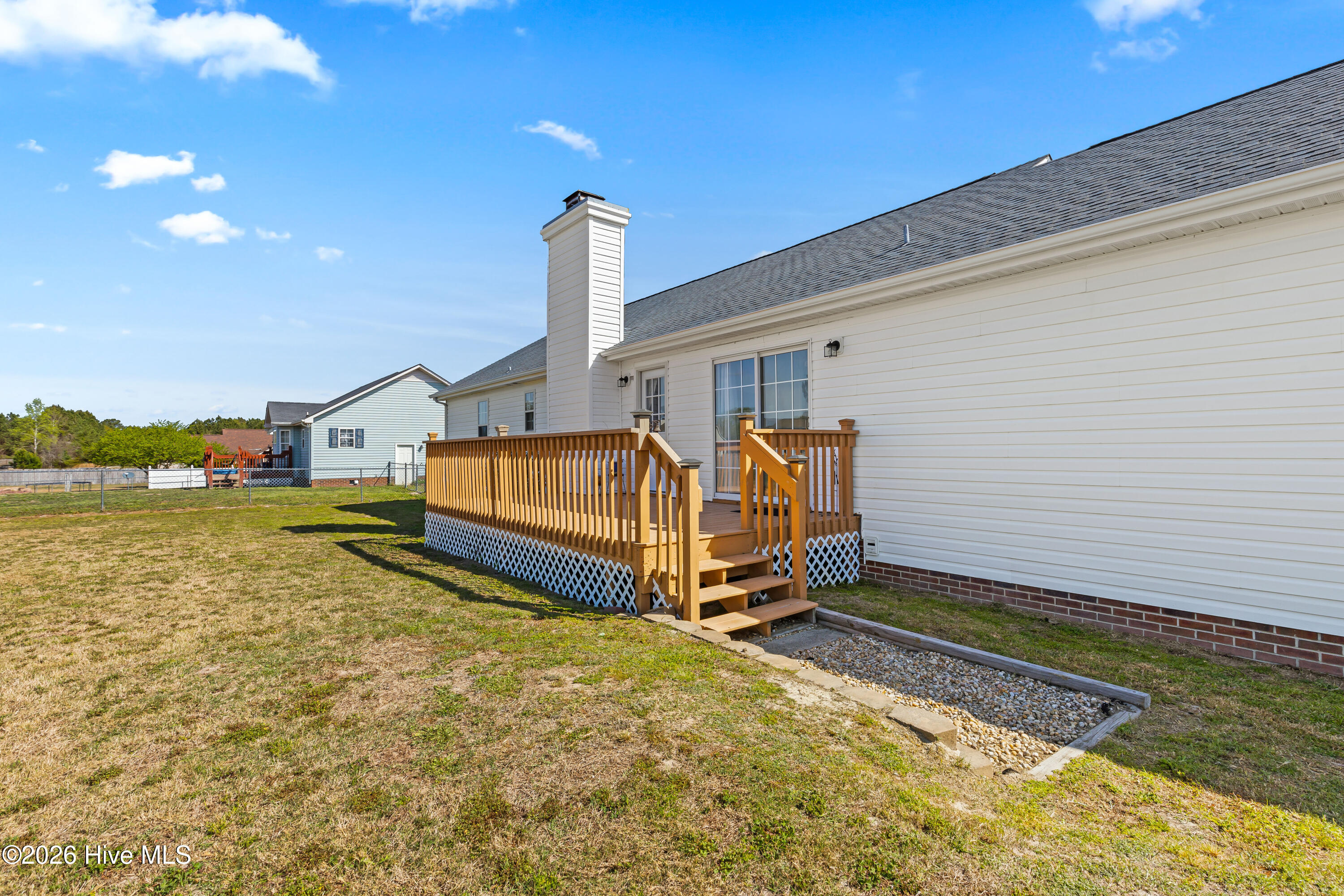 100564268 | Photo 24