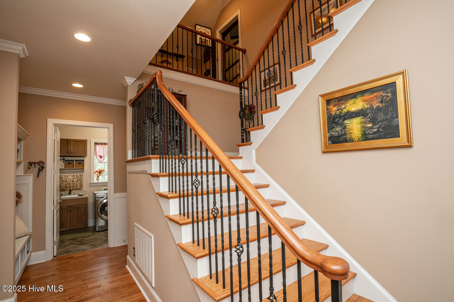 100534571 | Photo 73